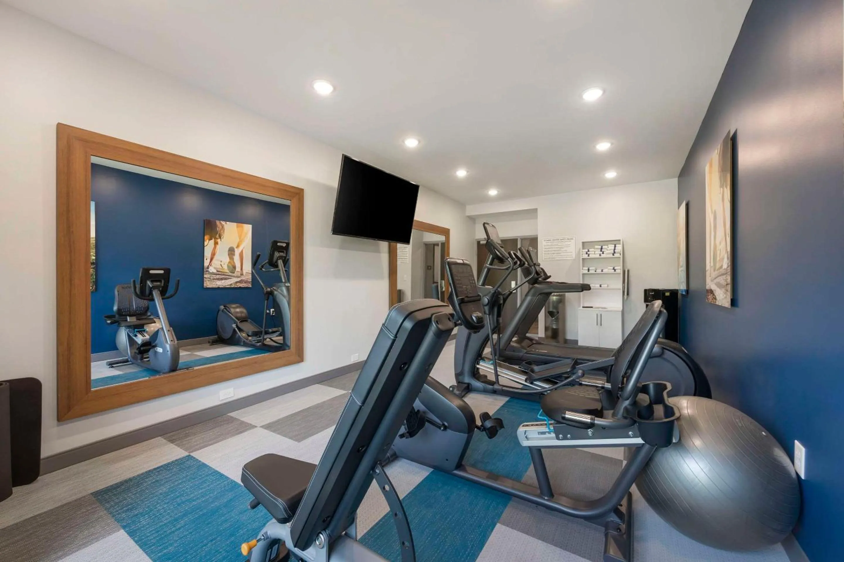 Fitness centre/facilities in Comfort Inn & Suites Gallatin - Nashville Metro