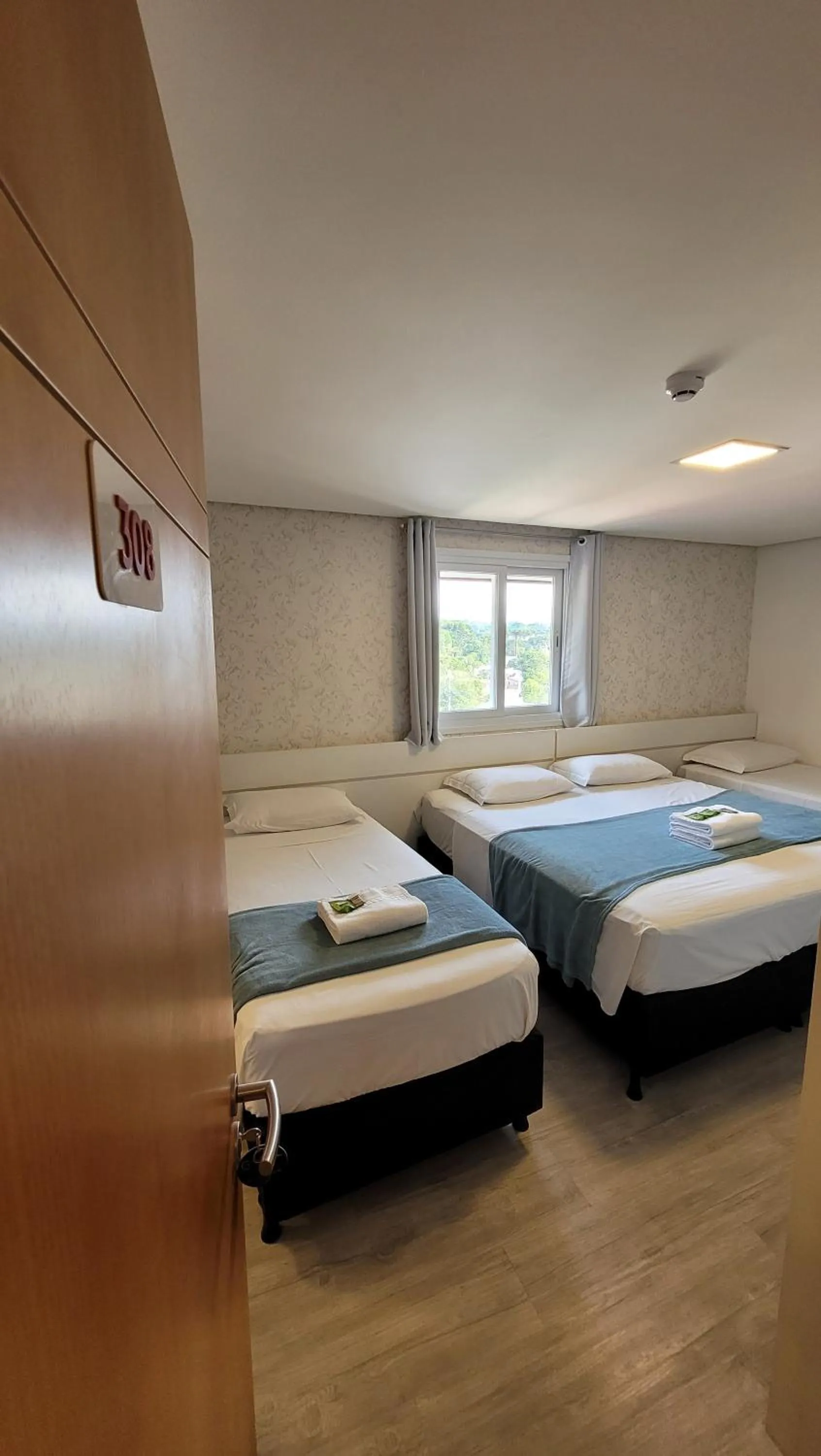 Bed in Hotel Golden Hills