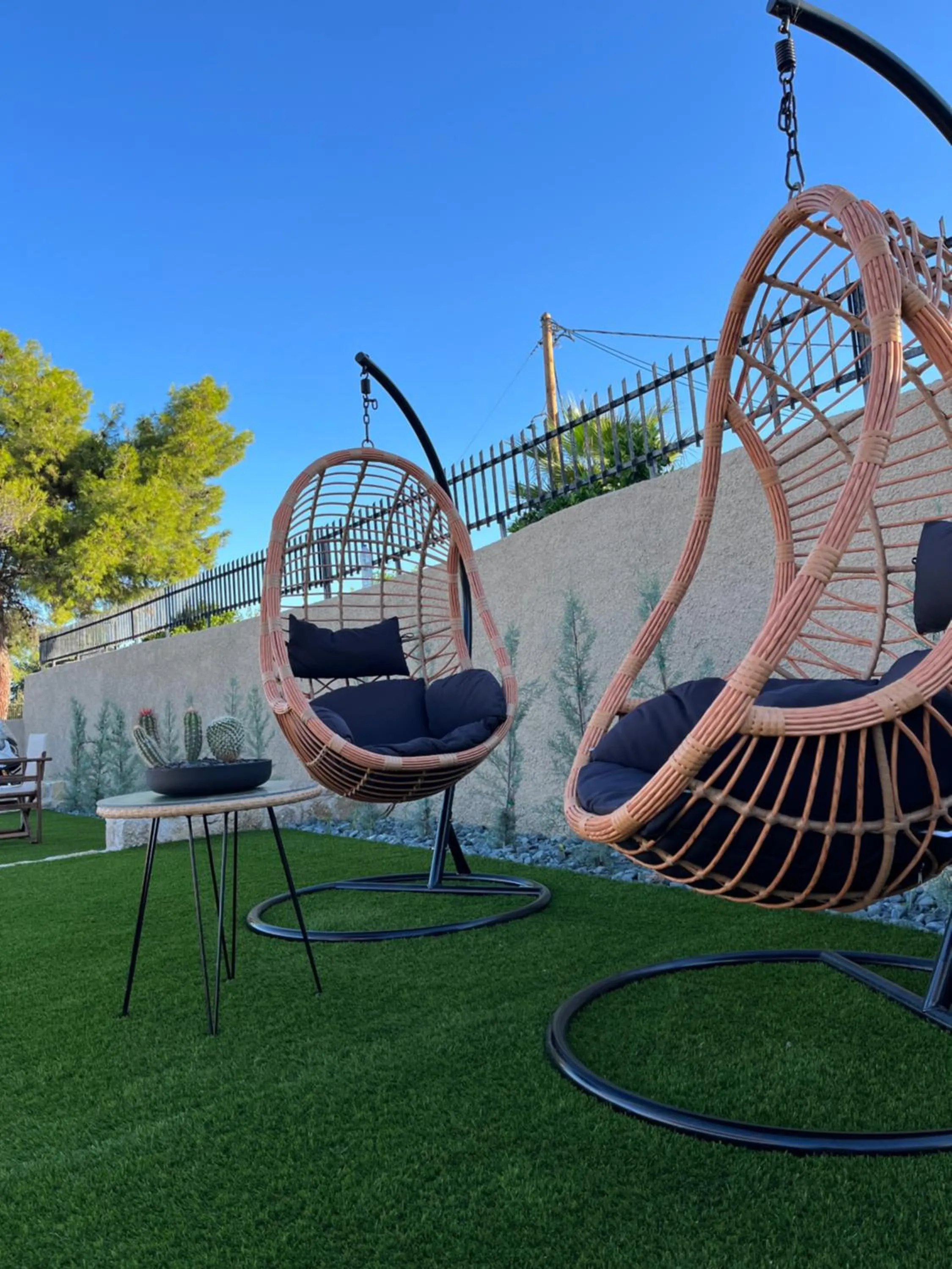 Day in Octavia Rooms