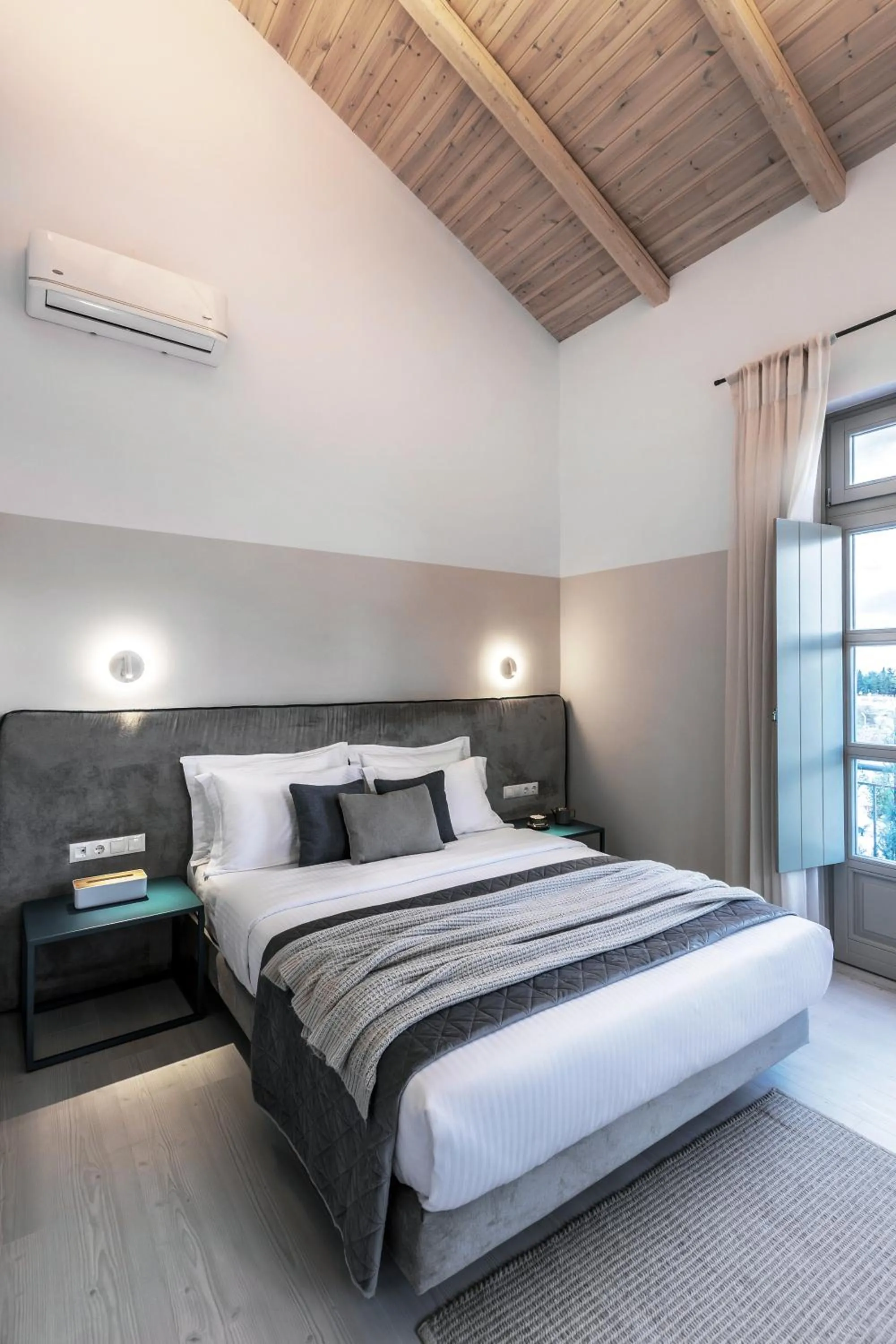 Bed in Octavia Rooms