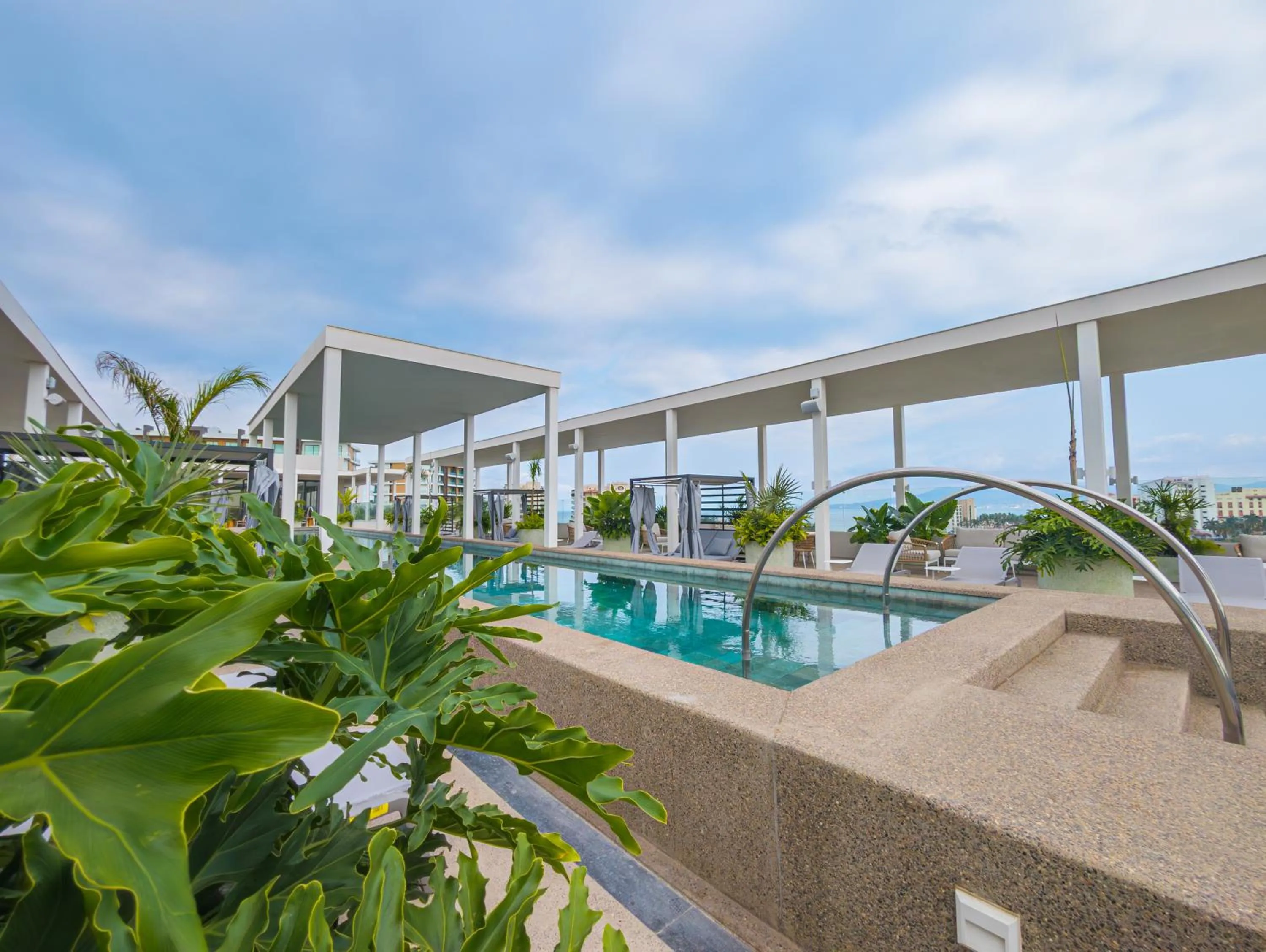 Swimming pool in Hotel Mio Riviera Nayarit - Adults Only