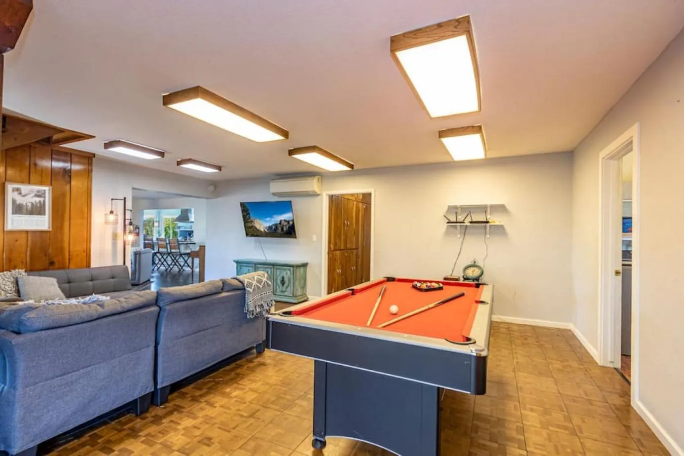 Sierra Vista Lookout Lodge with Creek, Waterfall and Waterholes, minutes from Bass Lake and Yosemite South Gate