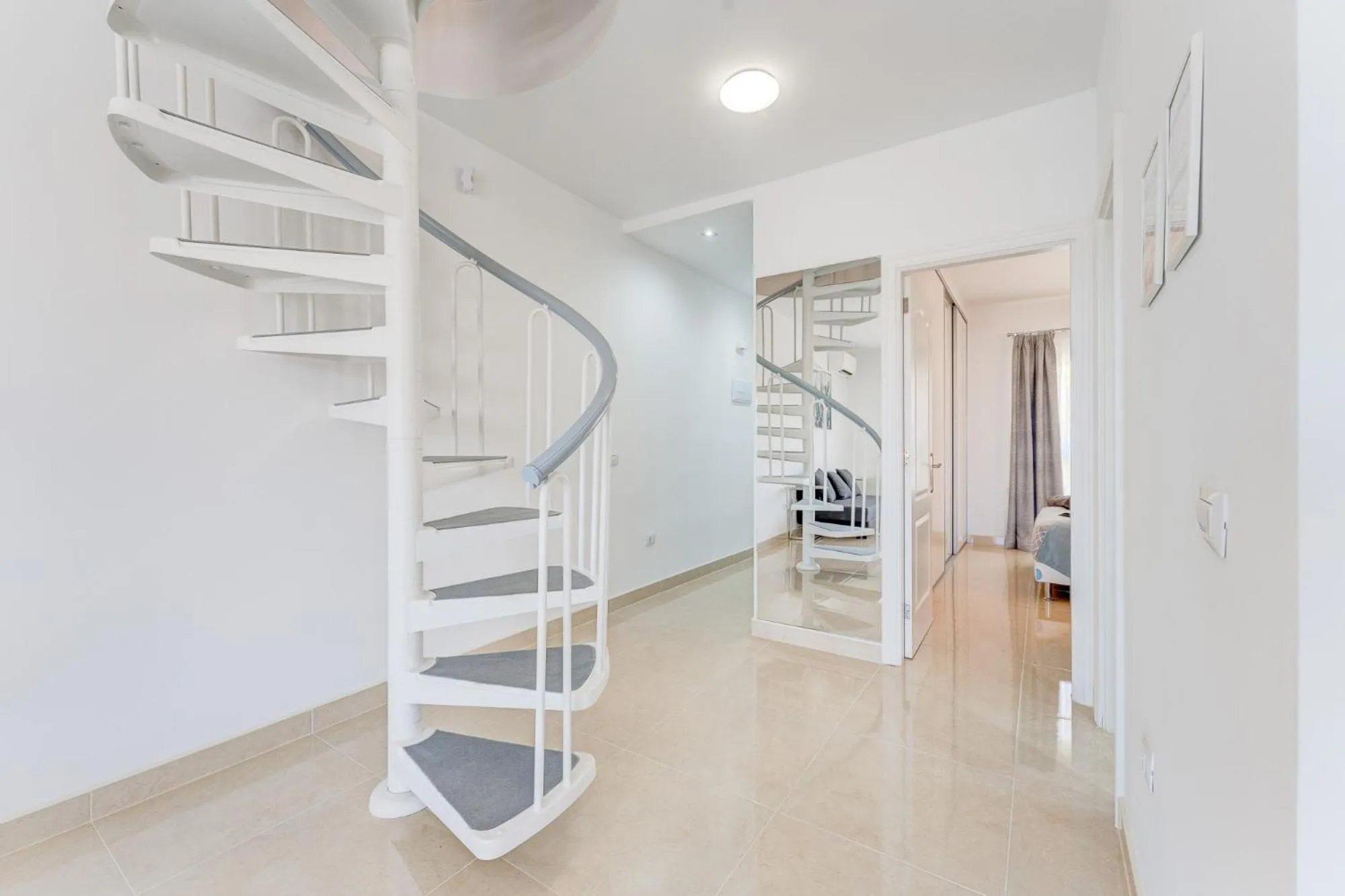 Kitchen or kitchenette in Sea & Green Golf View Duplex Heated POOL