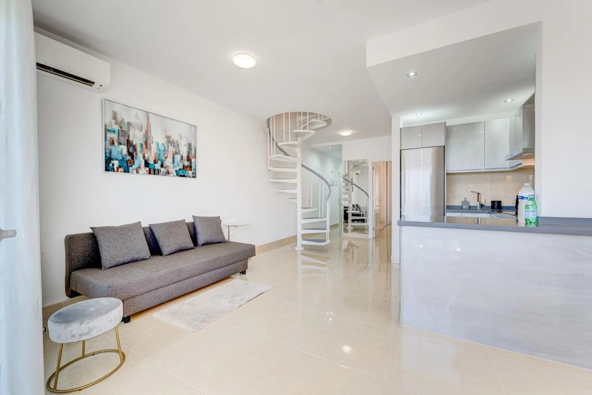 Kitchen or kitchenette in Sea & Green Golf View Duplex Heated POOL