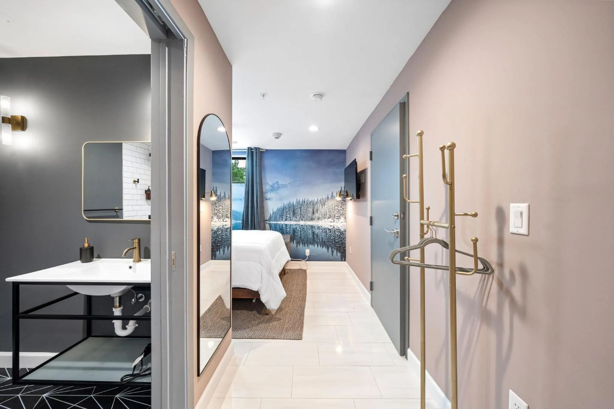 Bedroom in Wanderstay Boutique Hotel