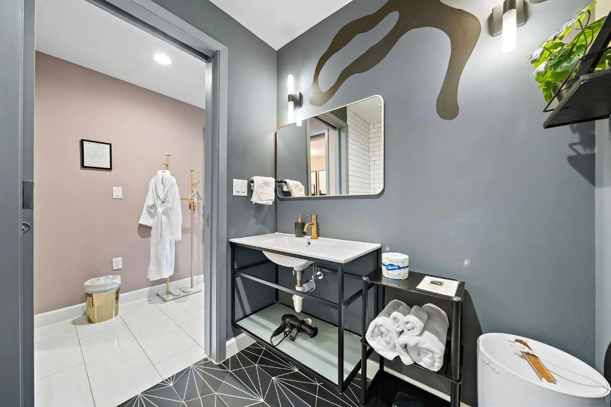 Bathroom in Wanderstay Boutique Hotel