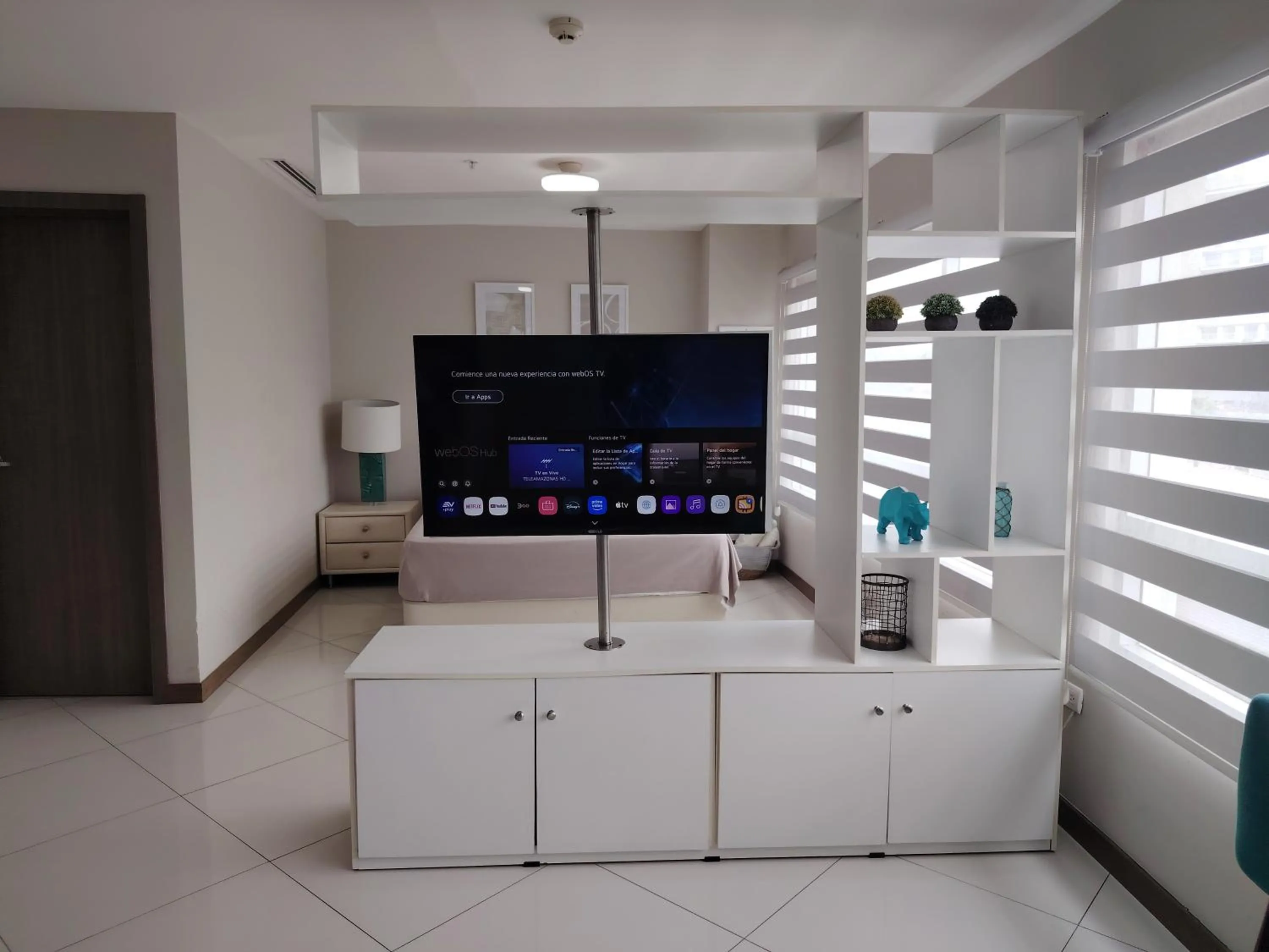 Suite at Pacific Plaza / Parque Empresarial Colón