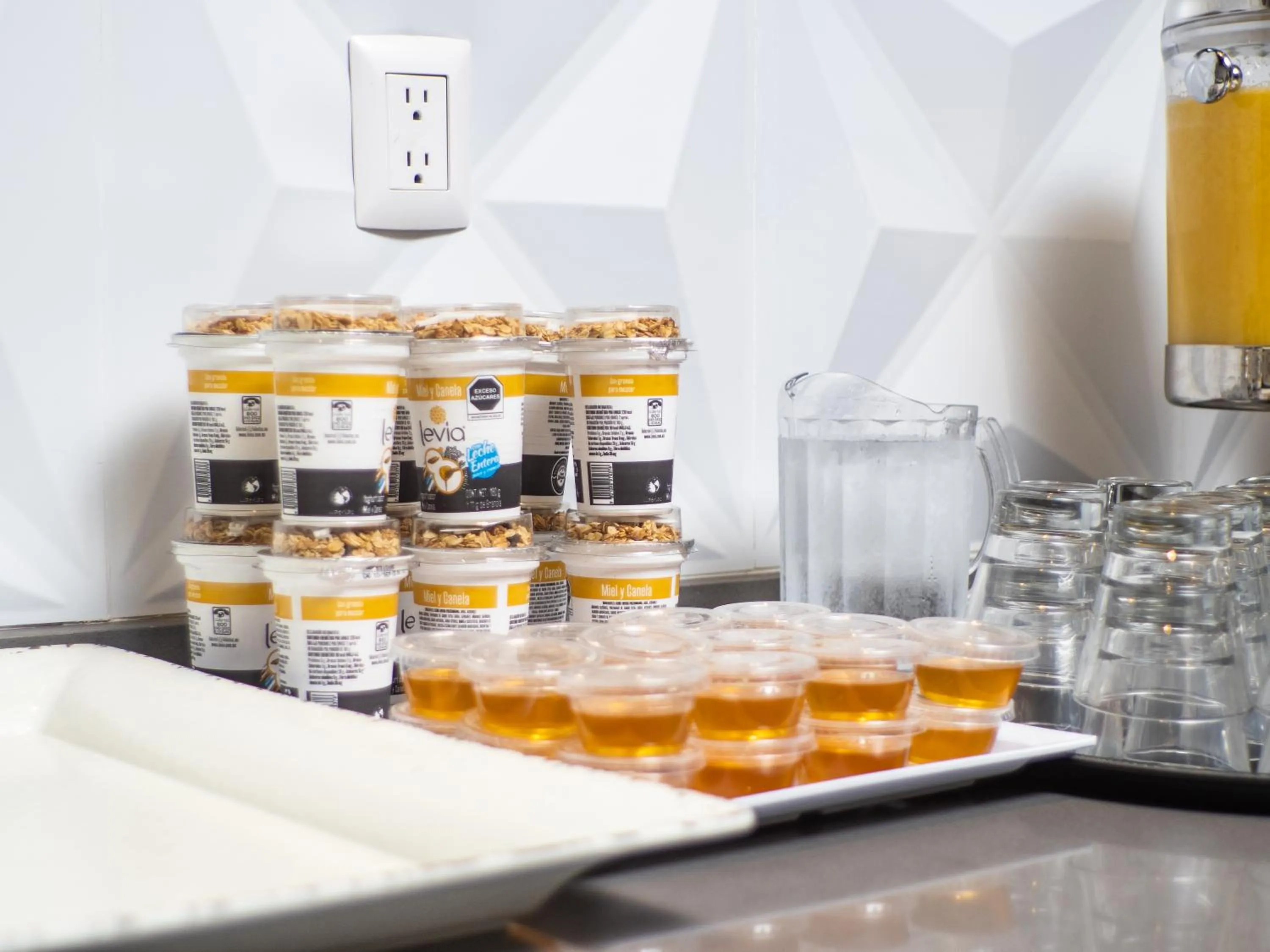 Breakfast in Hotel Mesaluna Short & Long Stay