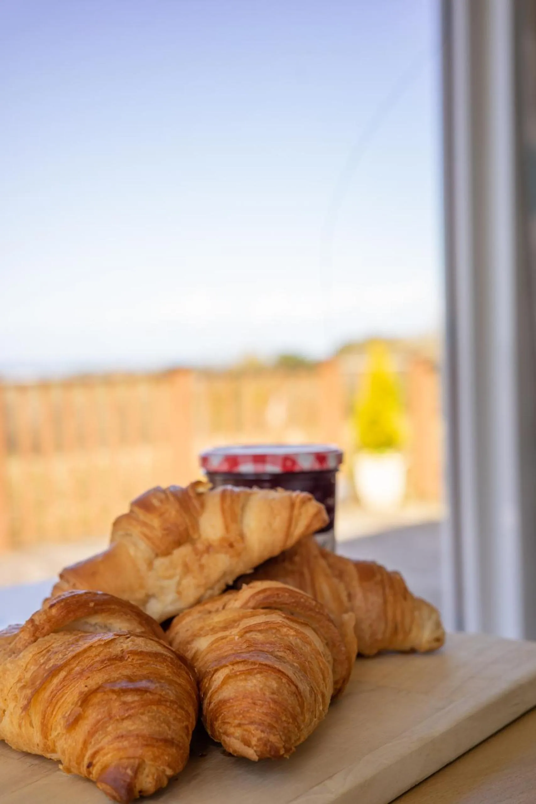 Kitchen or kitchenette in 4 Meadow View Lodge - 2 Bed-sleeps 4-TJS4MV