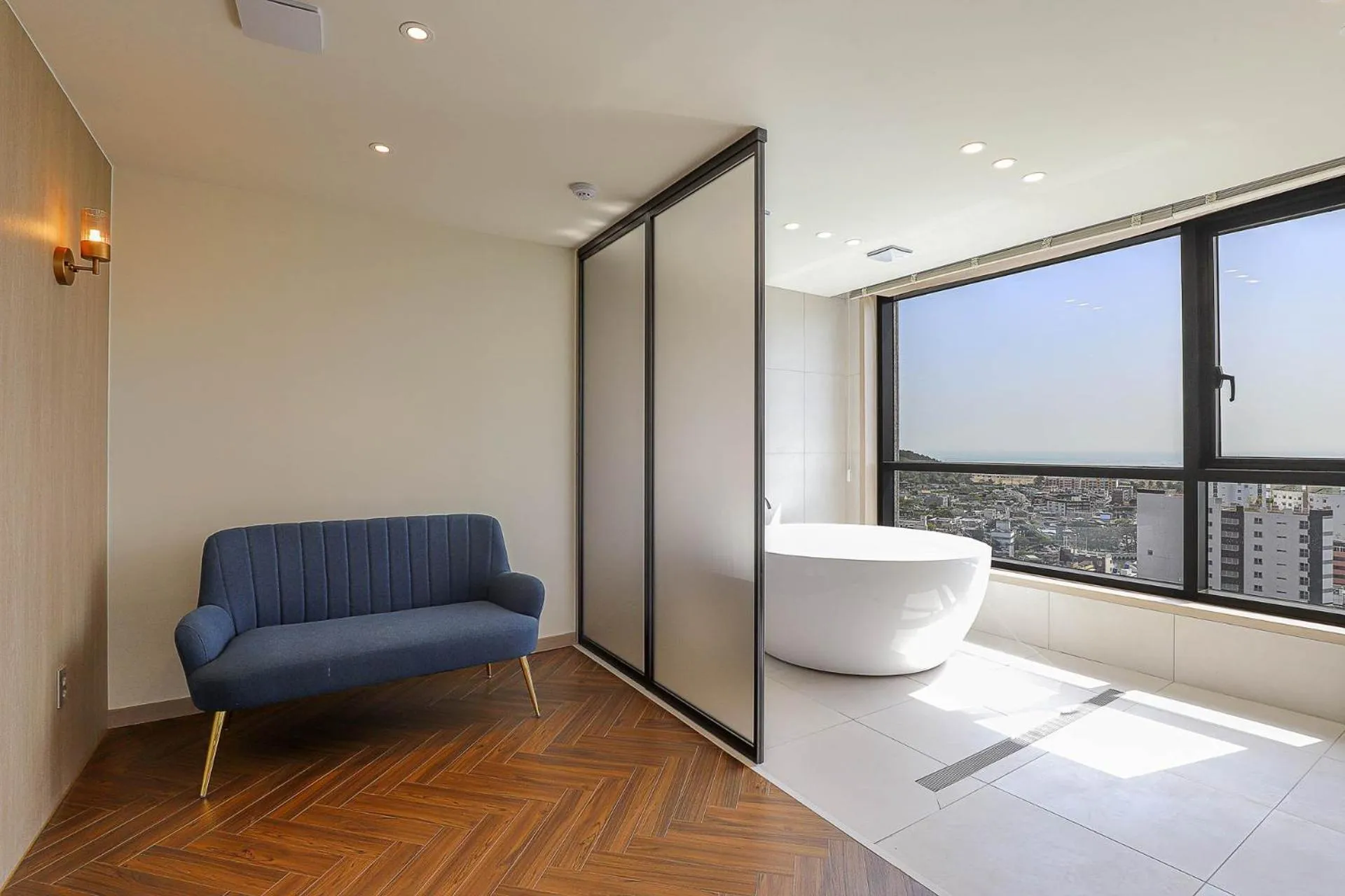 Living room in H avenue Kijang Ilgwang