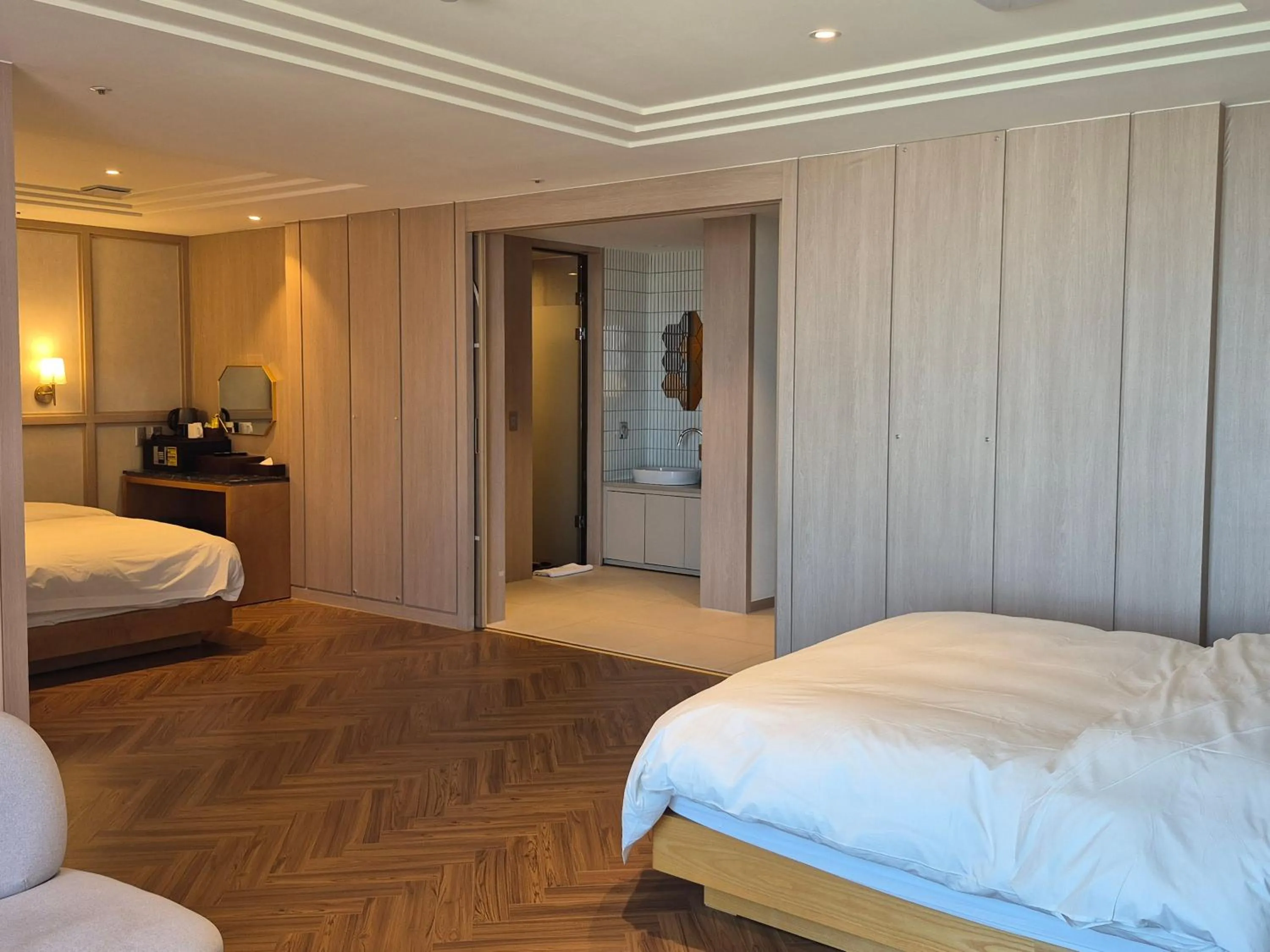 Photo of the whole room, Bed in H avenue Kijang Ilgwang