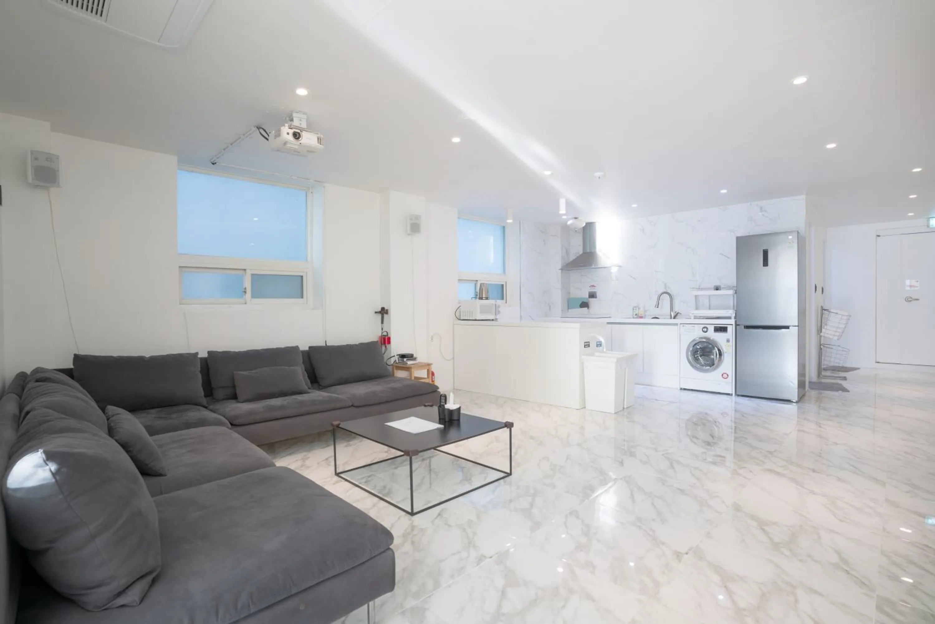 Kitchen or kitchenette in The Wave Pension