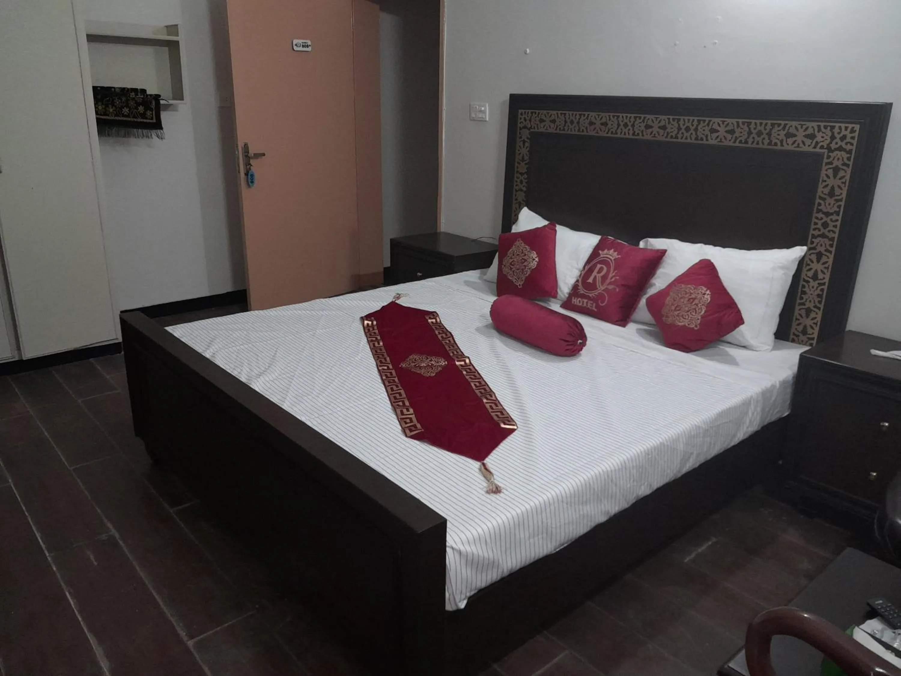 Bed in Hotel Royal Rose