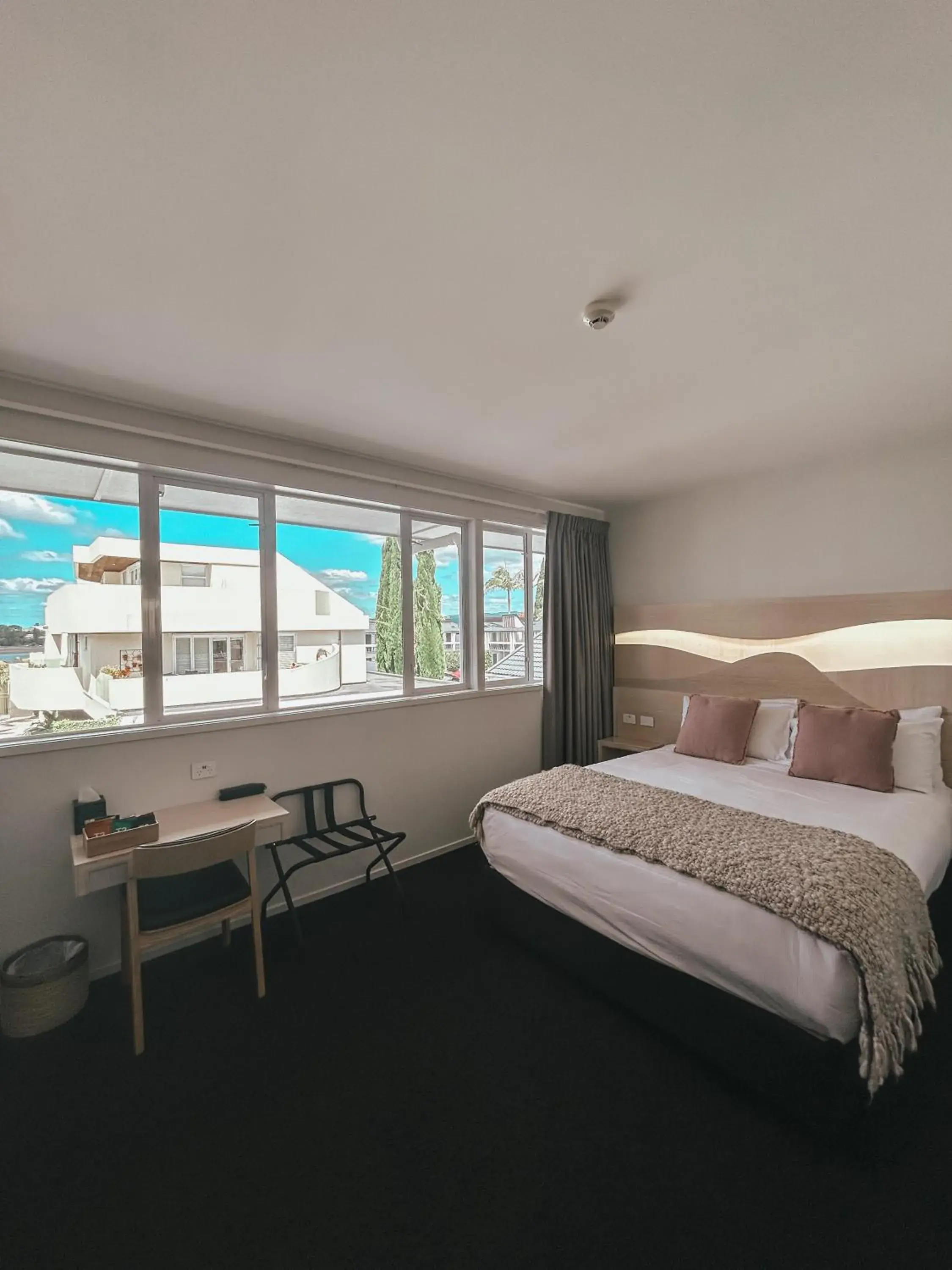 Harbor View Room in CitySide Hotel Tauranga Harbor View Room in CitySide Hotel Tauranga