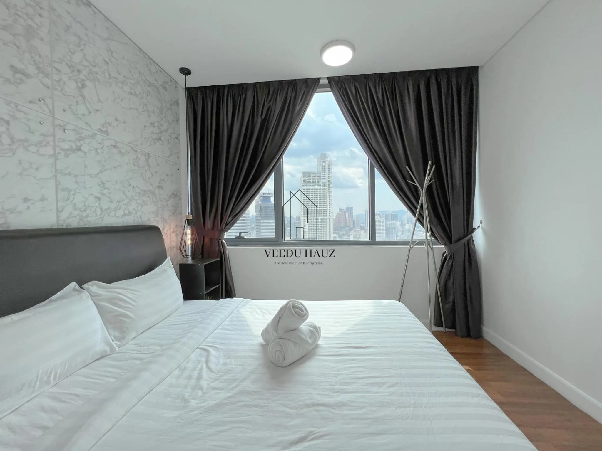 Bedroom, Bed in Mercu Summer Suites KLCC by Veedu Hauz