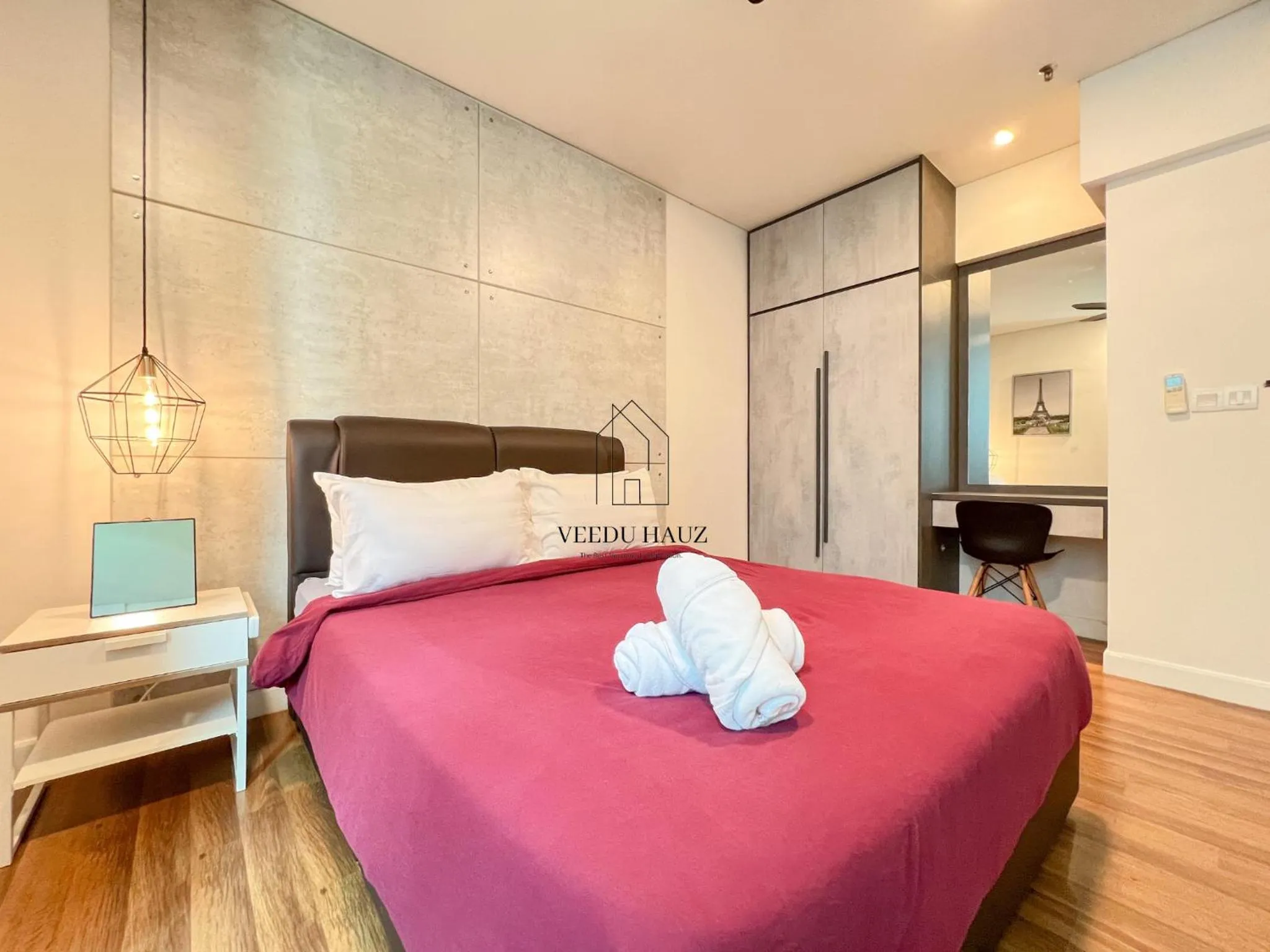 Bed in Mercu Summer Suites KLCC by Veedu Hauz