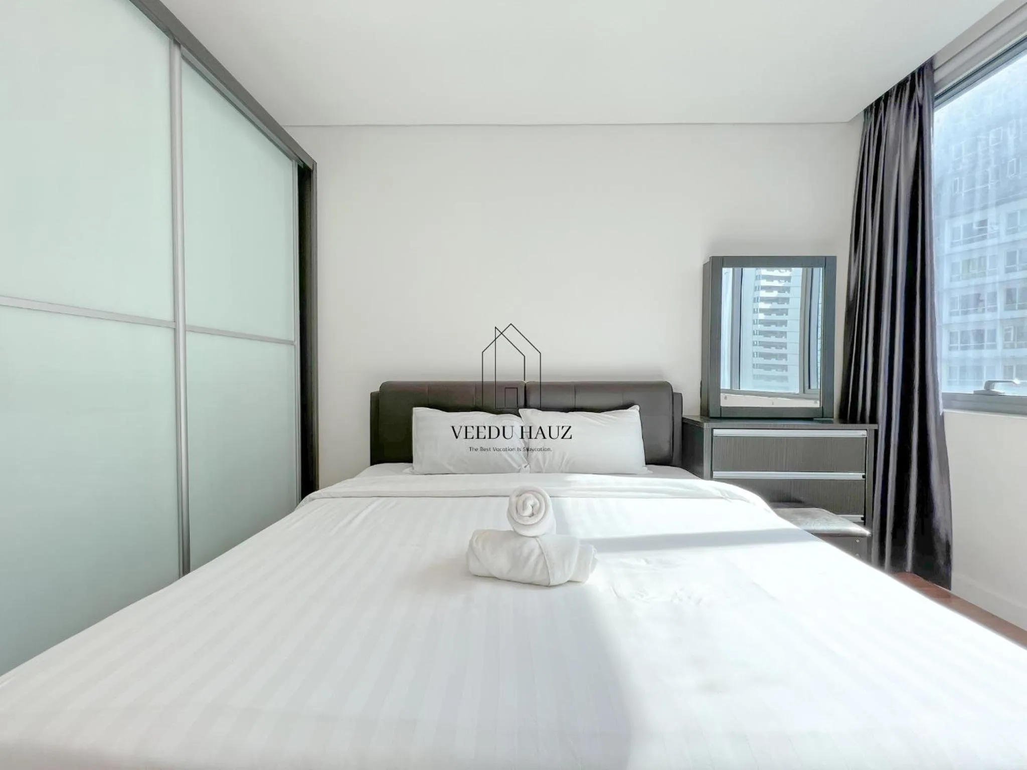 Bedroom, Bed in Mercu Summer Suites KLCC by Veedu Hauz