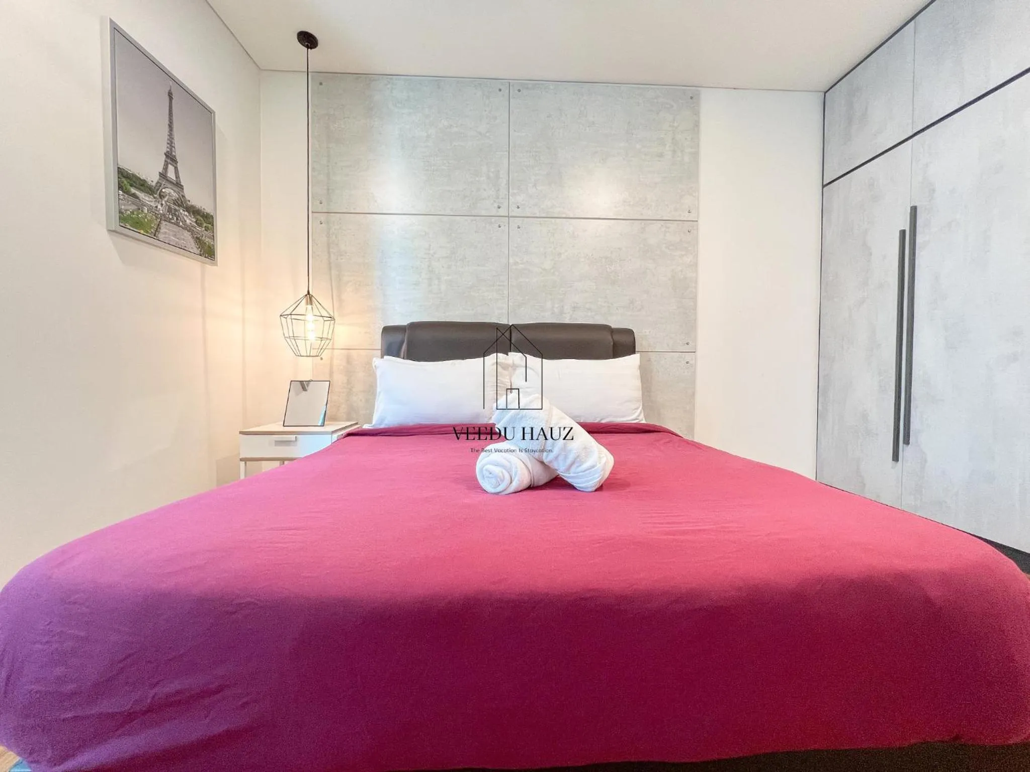 Bed in Mercu Summer Suites KLCC by Veedu Hauz