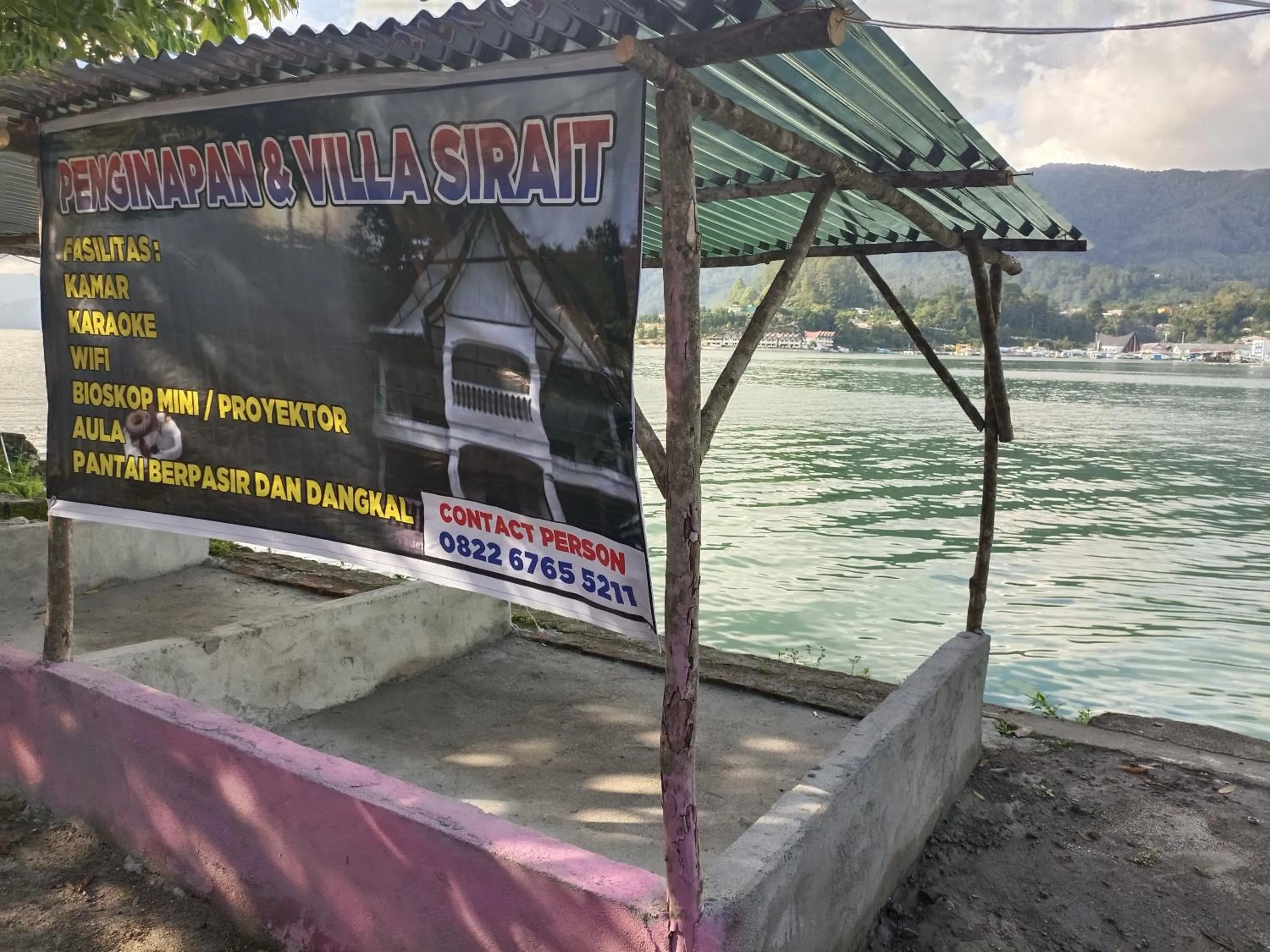 Garden in Hotel O Penginapan & Villa Sirait