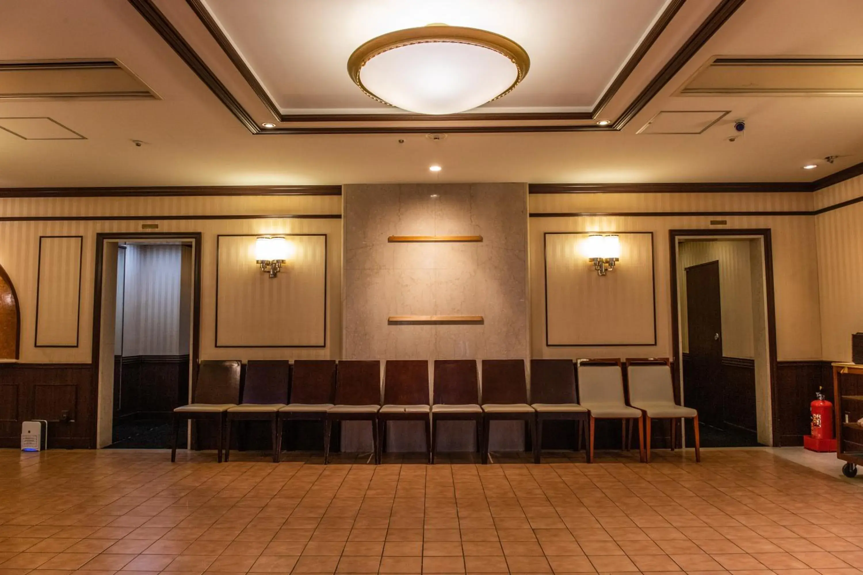 Lobby or reception in Ramada Encore by Wyndham Amagasaki Lobby or reception in Ramada Encore by Wyndham Amagasaki