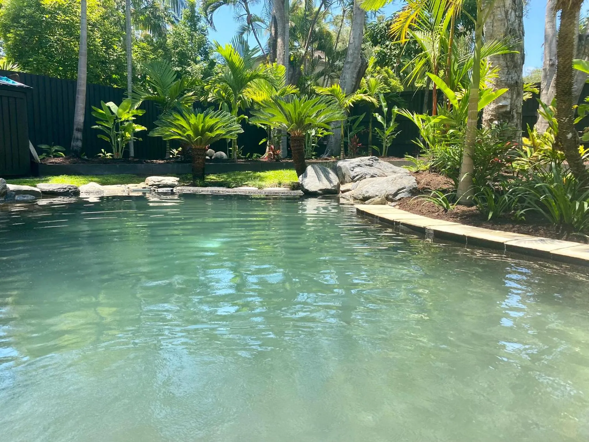 Villa Coral - Tropical Oasis Footsteps to Four Mile Beach