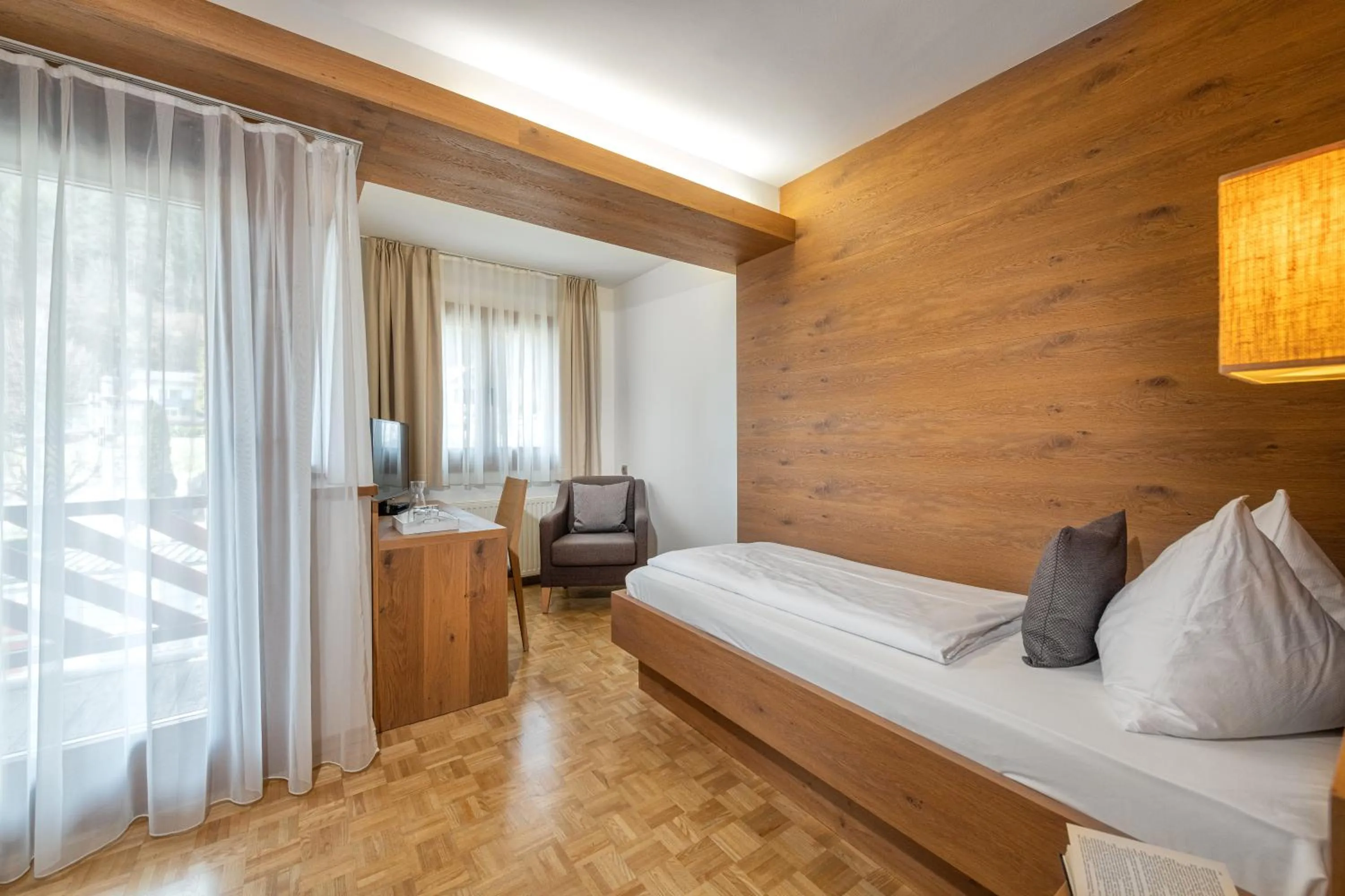 Photo of the whole room, Bed in Seehotel Urban