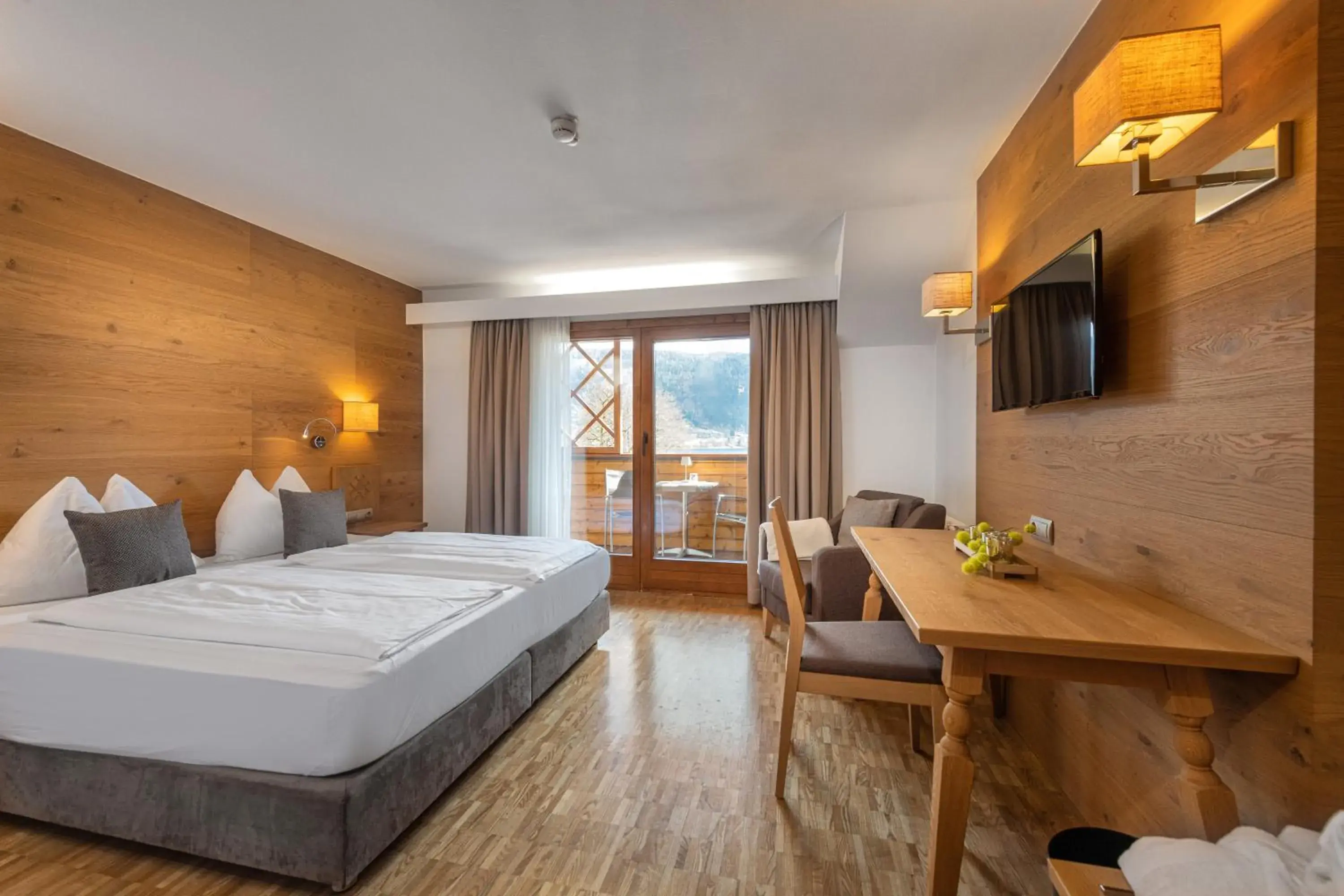 Double Room with Lake View and Balcony in Seehotel Urban Double Room with Lake View and Balcony in Seehotel Urban