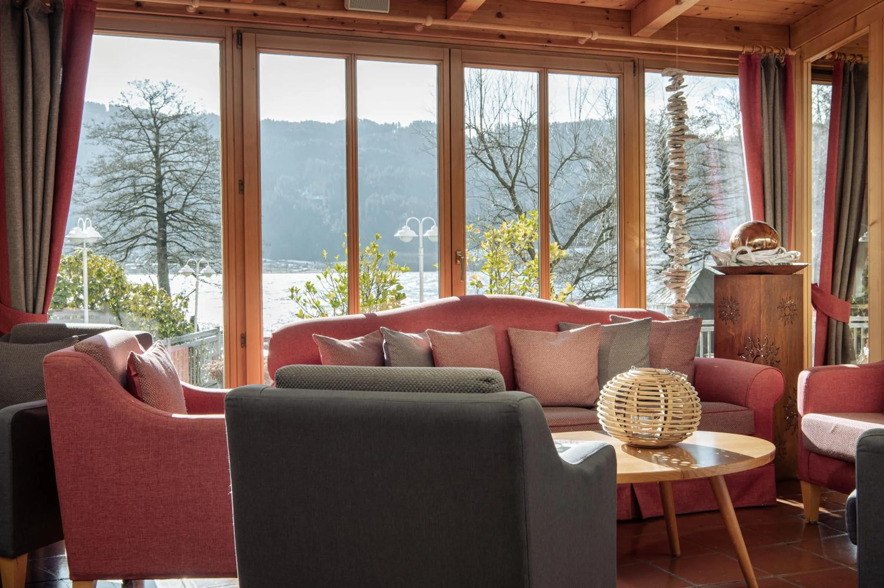 Lobby or reception in Seehotel Urban