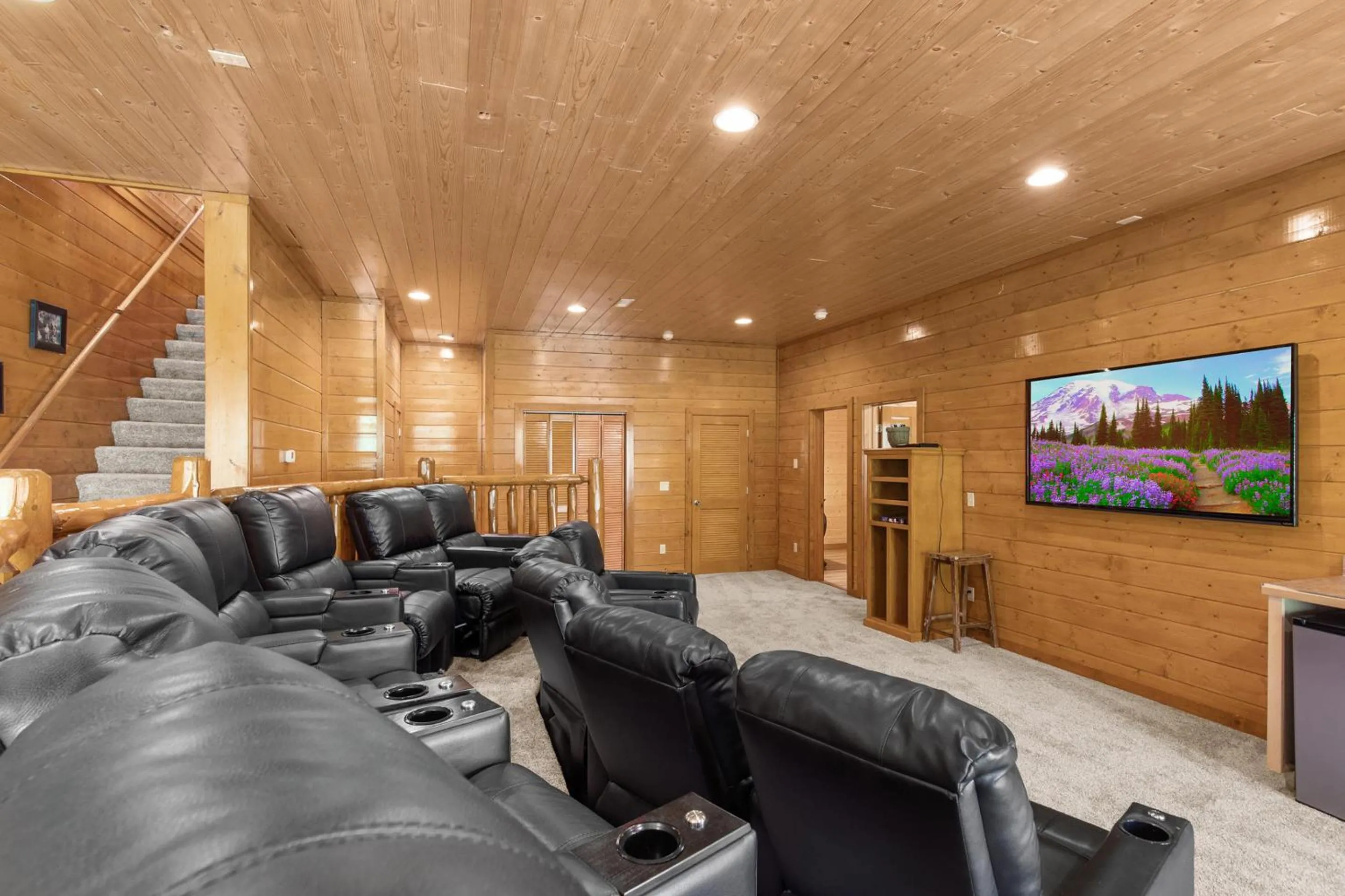Mountain Theatre Lodge
