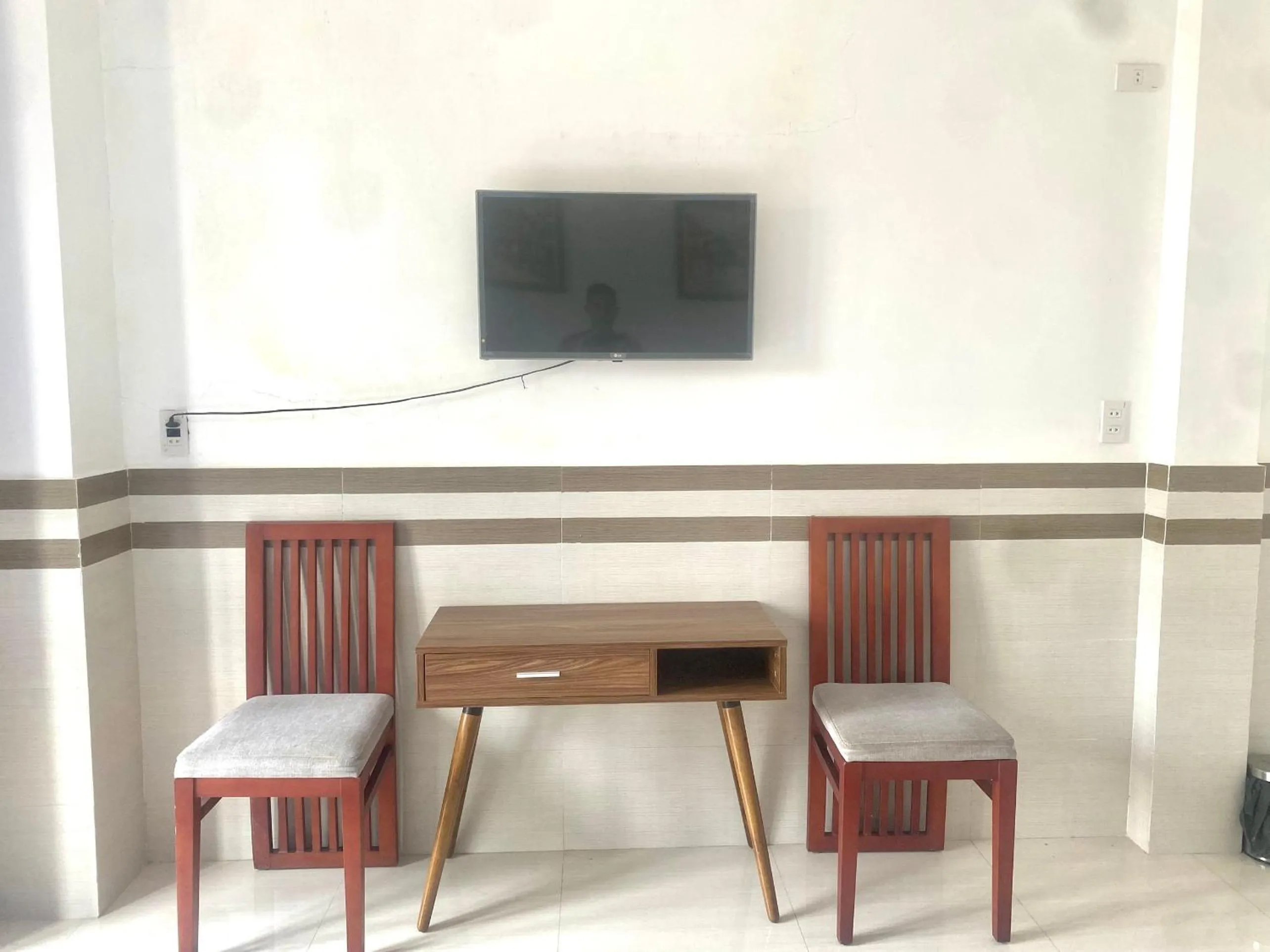 Seating area in Shine Hotel