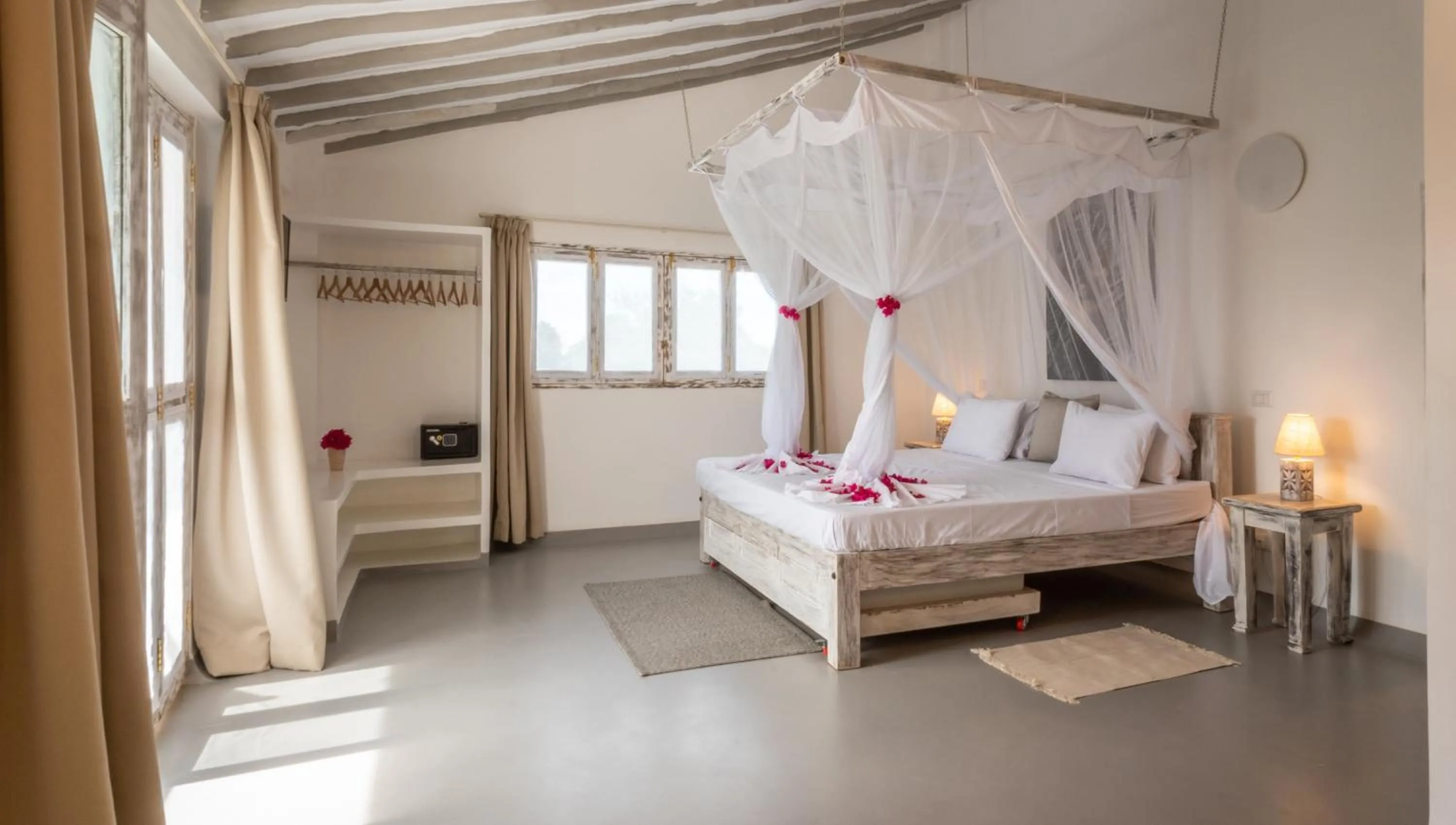Casamia Suites
