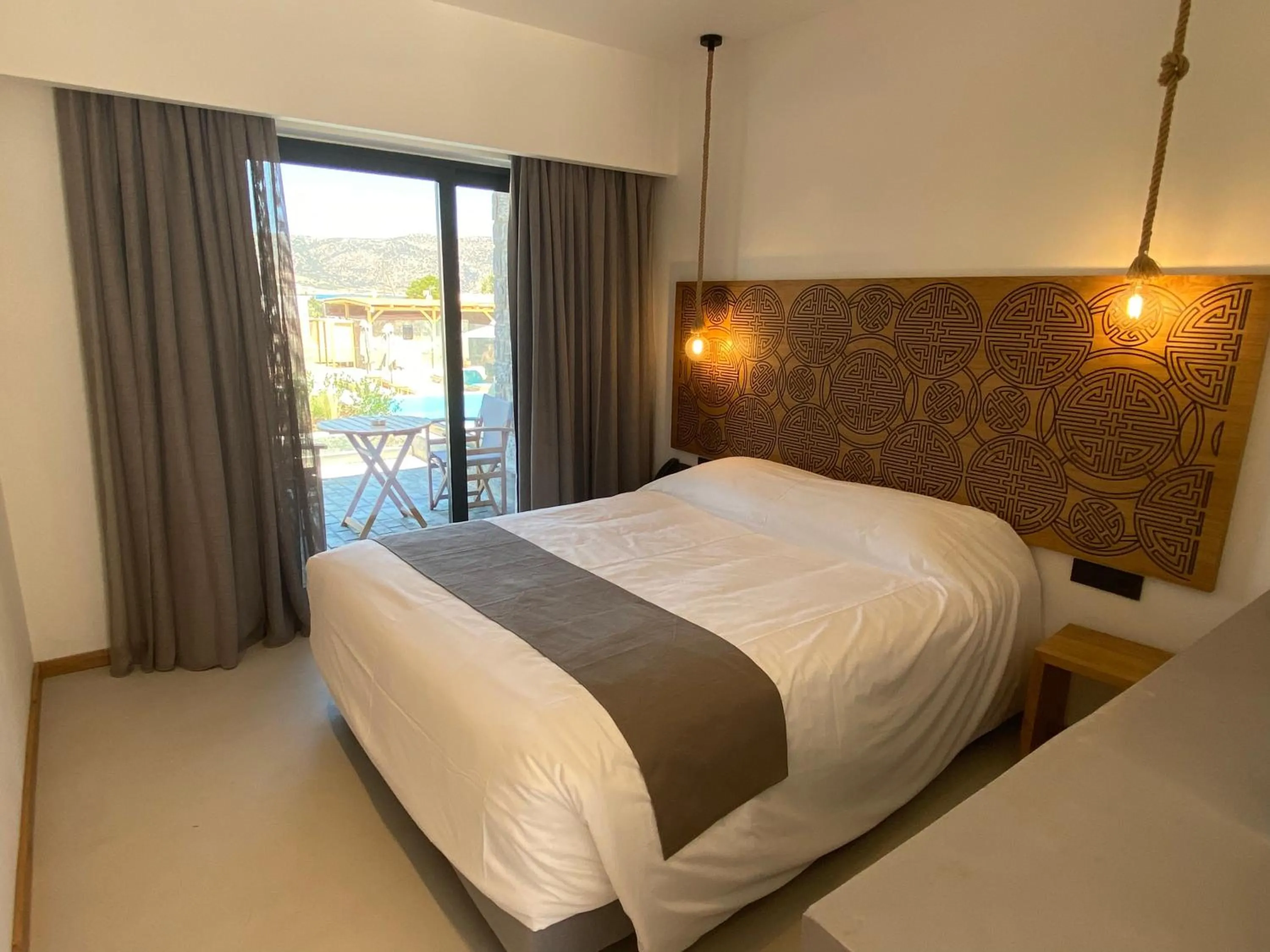 Bed in Helios Beach Hotel & Bungalows