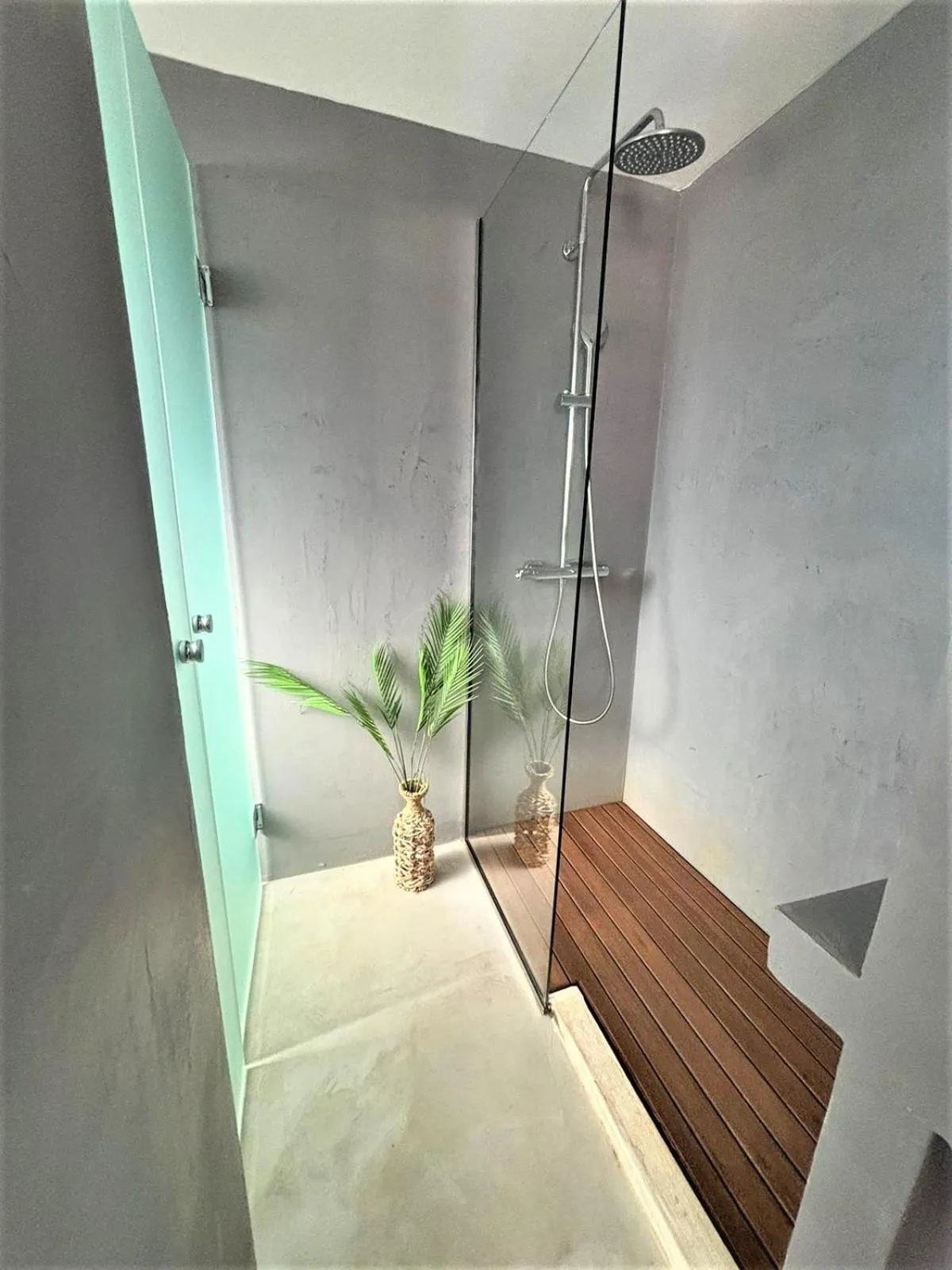 Shower in Helios Beach Hotel & Bungalows