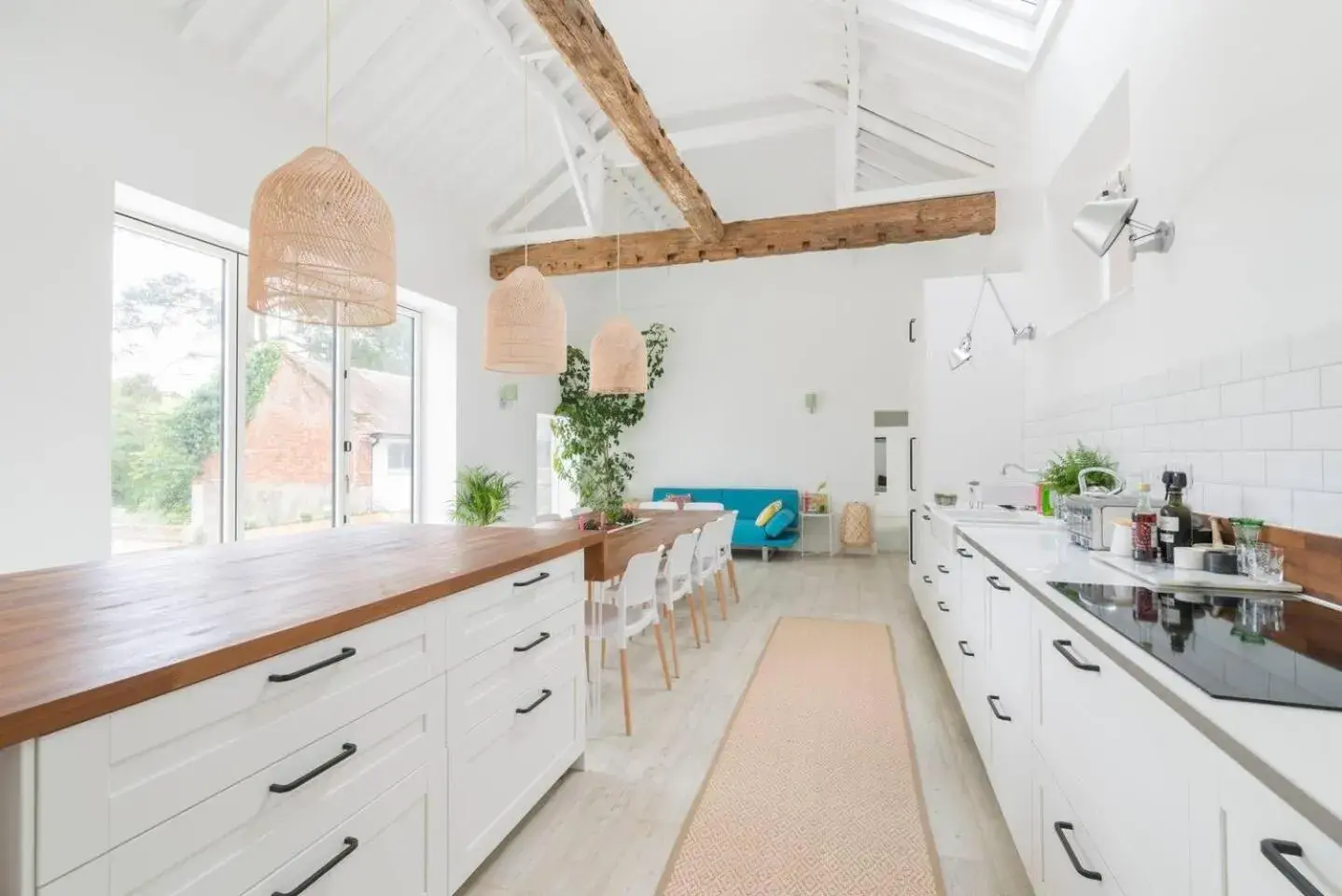 Simple Coastal Luxury near Southwold sleeps 10 Simple Coastal Luxury near Southwold sleeps 10