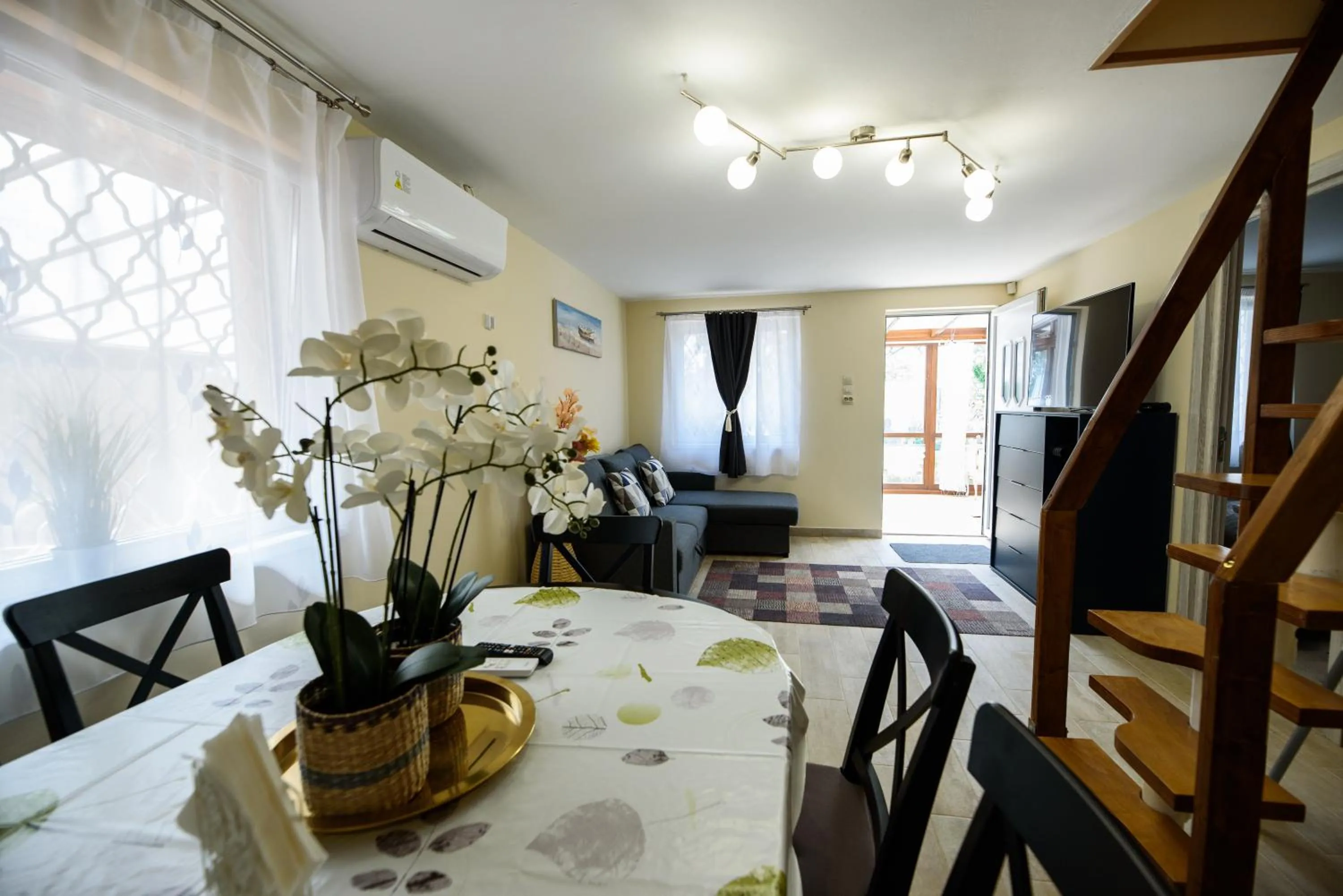 Meals in Emili Apartman Ráckeve