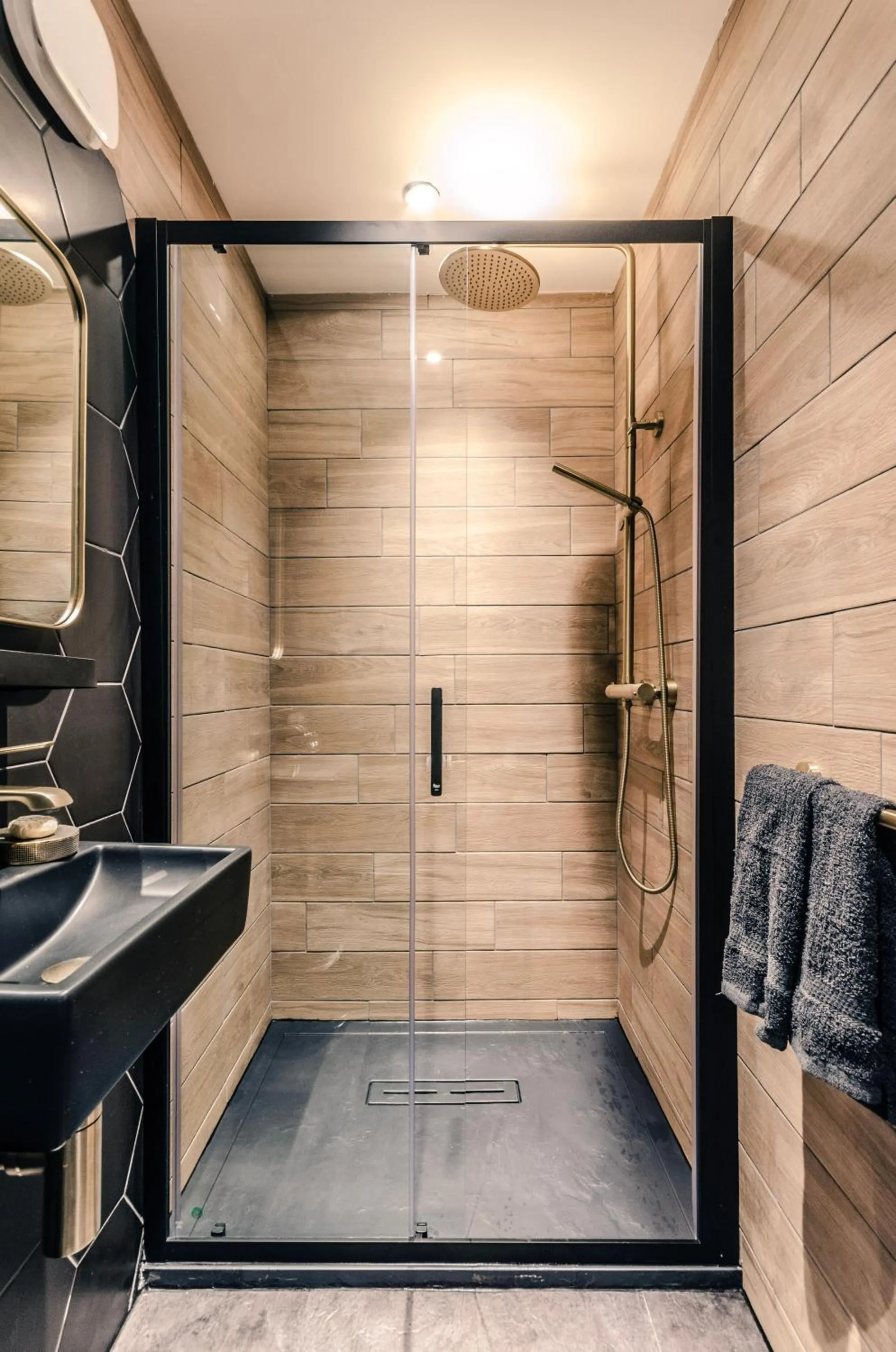 Shower in Sweeney Aviemore One