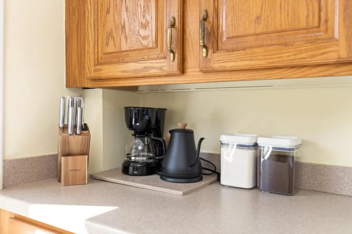 Cheerful 3 Bedroom Home, Walk To Uvastadium