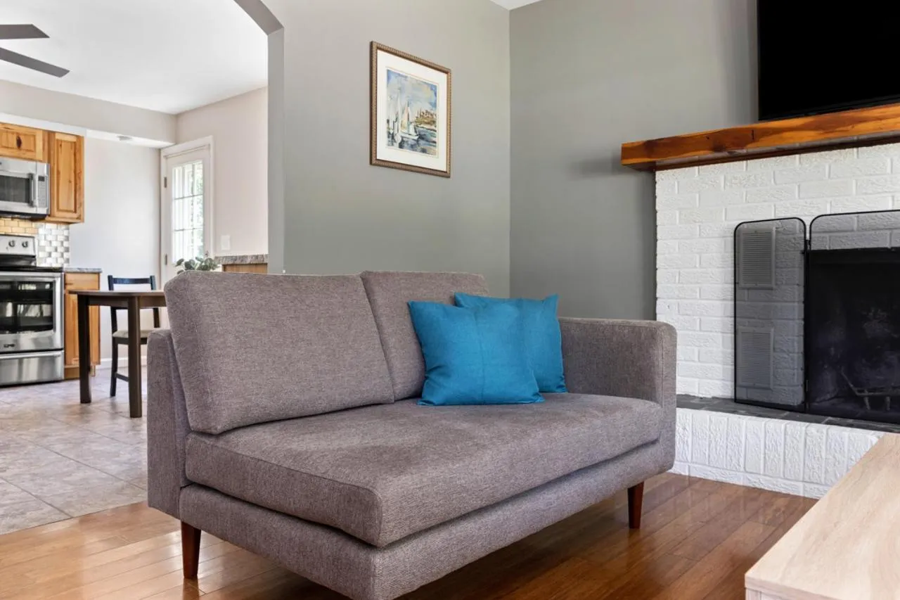 Waynesboro home near Wintergreen Charlottesville