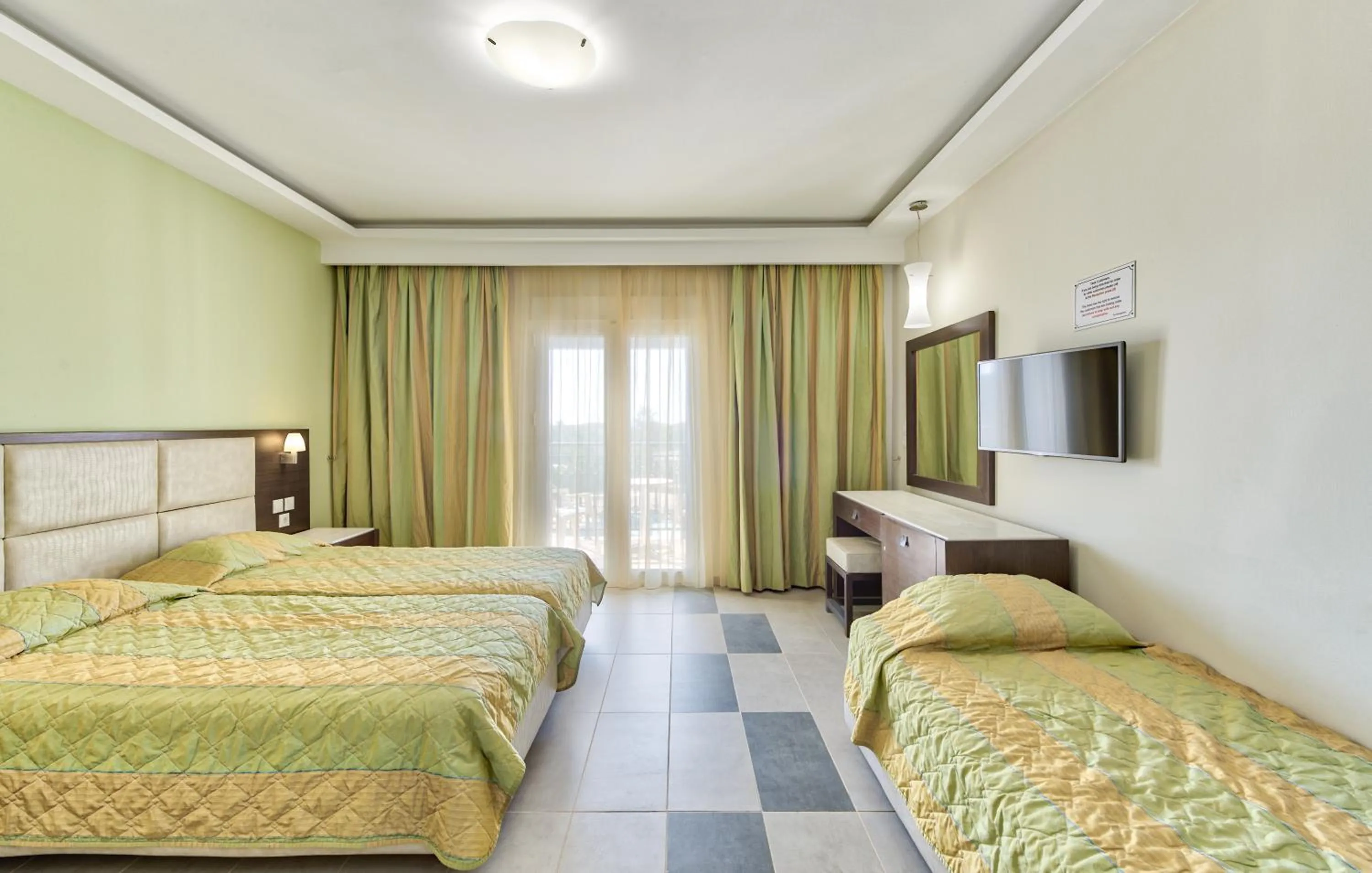 Majestic Hotel & Spa