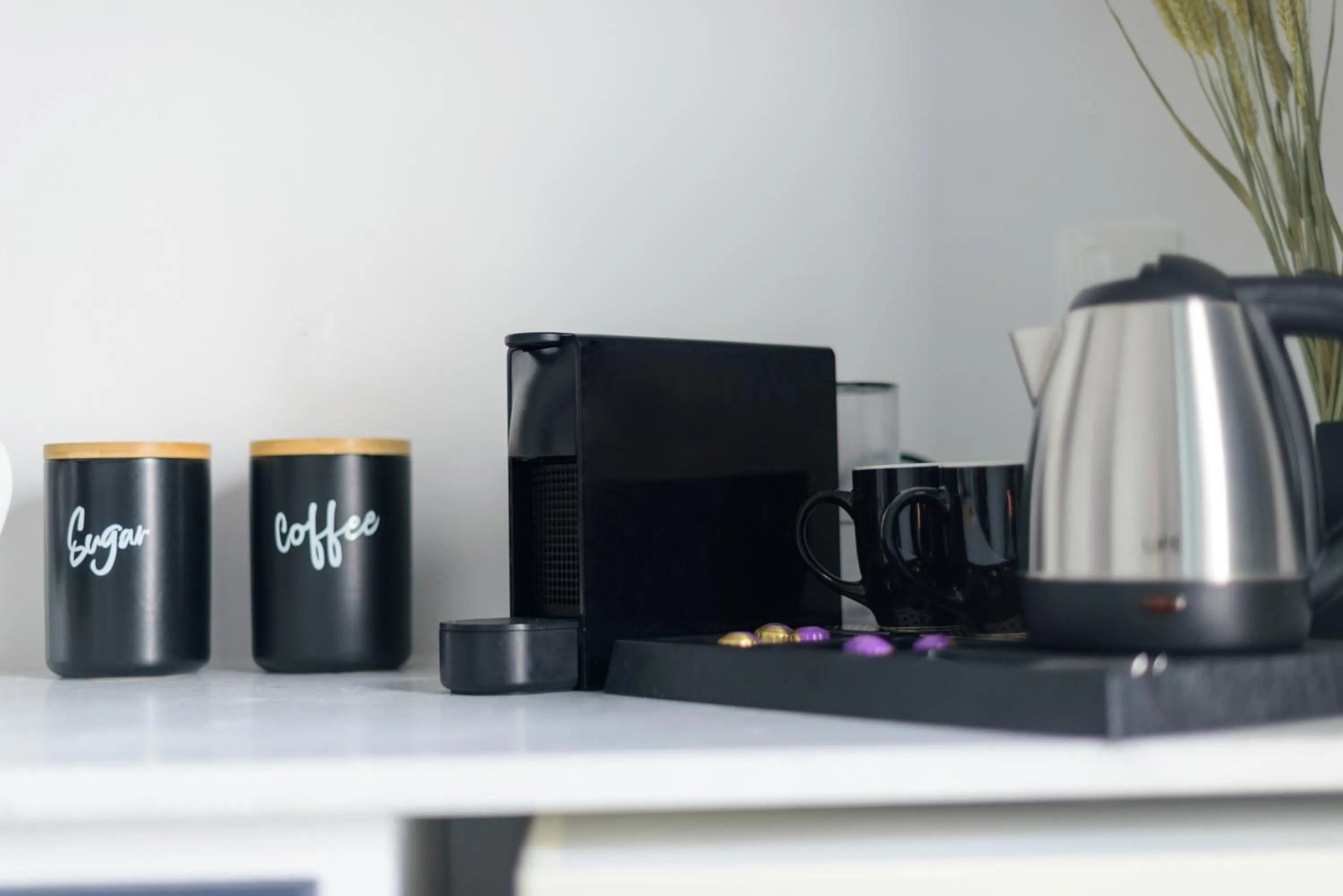 Coffee/tea facilities in Firalia, Casa in Rock Suites