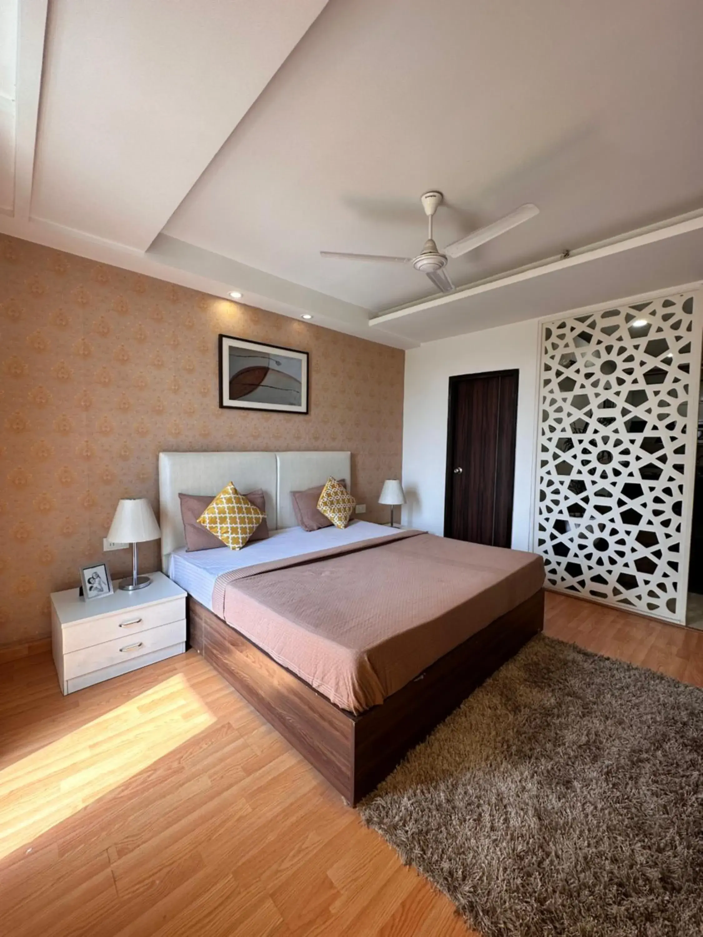 Bed in Flamingo Hotel Sector 67 I Studio Rooms I Gurgaon Bed in Flamingo Hotel Sector 67 I Studio Rooms I Gurgaon
