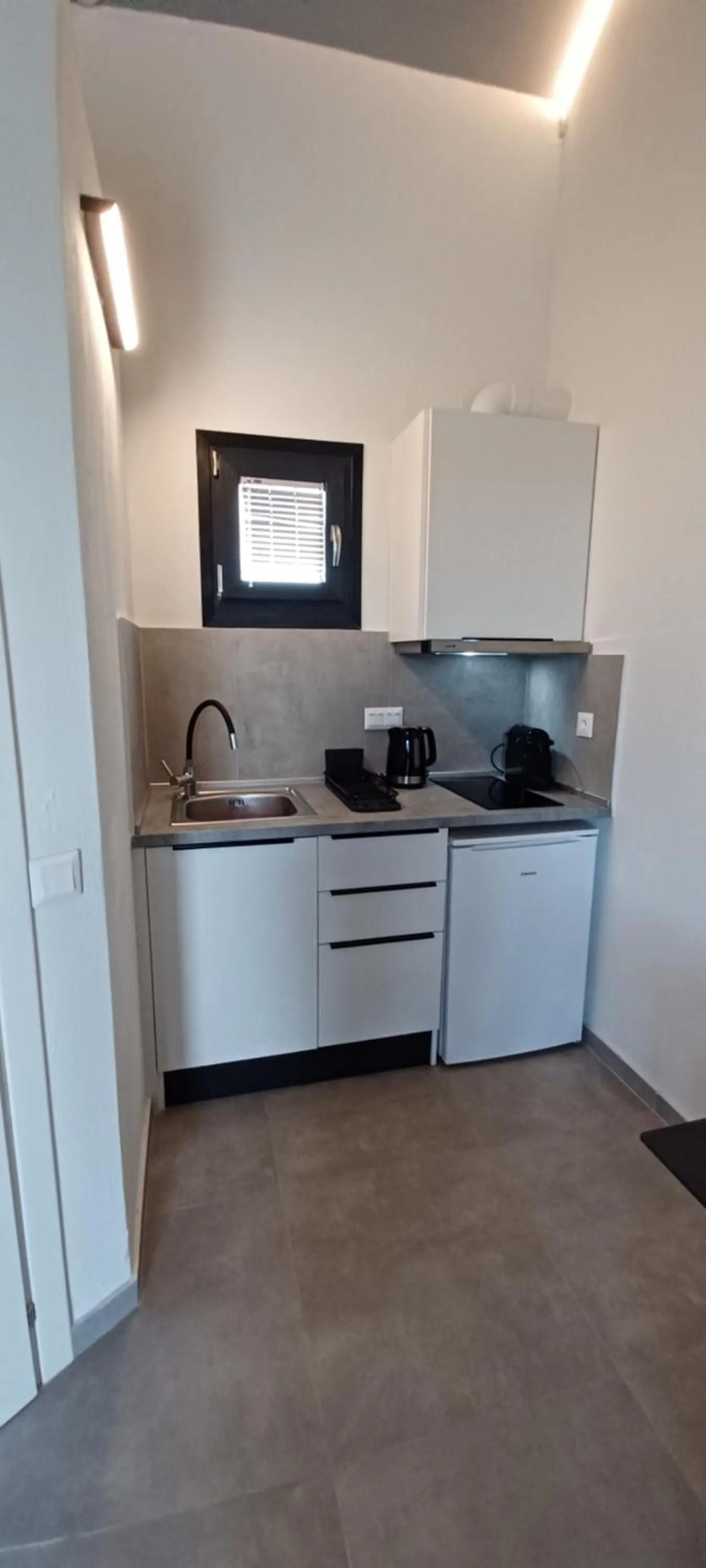 kitchen in Aurora Suites