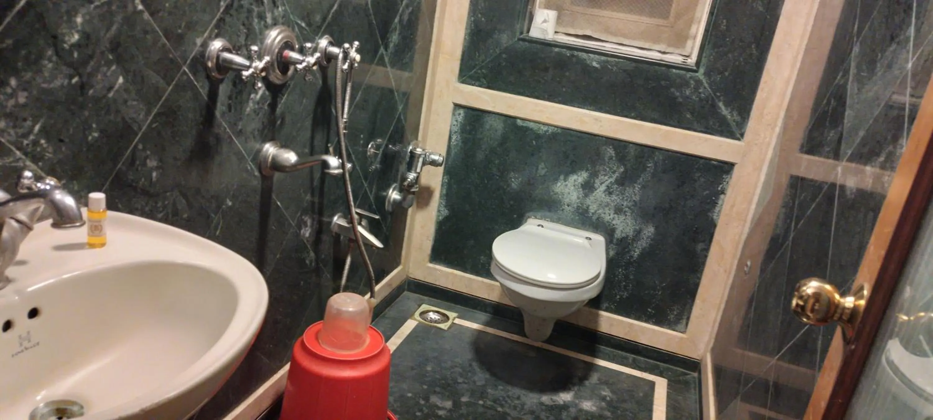 Deluxe Double or Twin Room in Shine Hospitality Palace