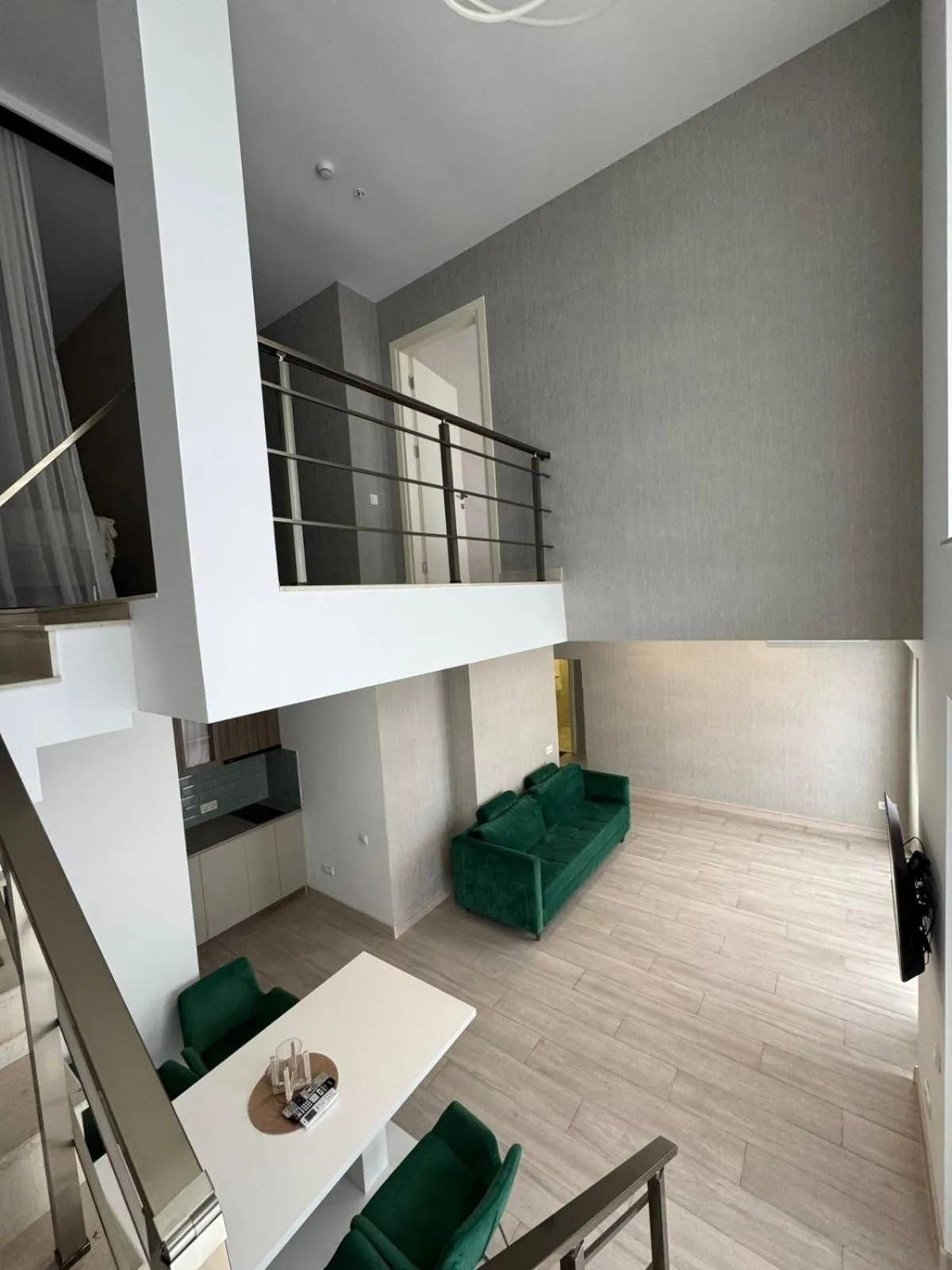 Bed in Green Side Apart Hotel