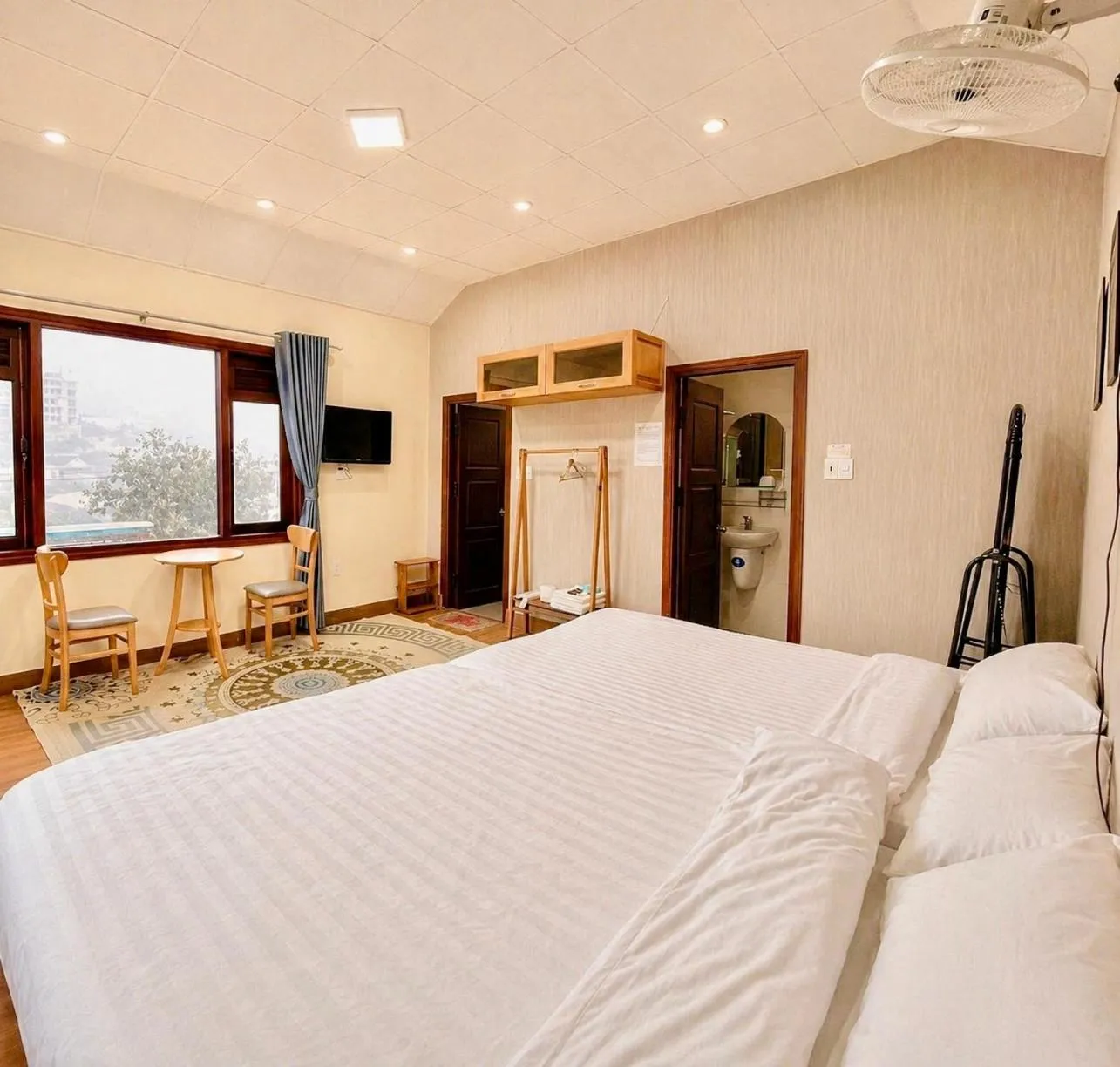 TV and multimedia, Bed in Tomorrow Homestay Đà Lạt