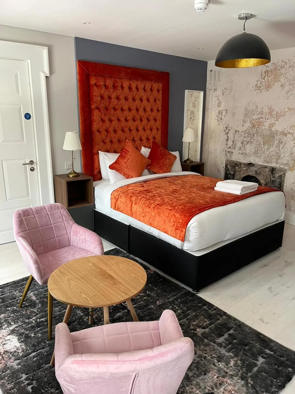 Bedroom, Bed in Merrion Square Studios