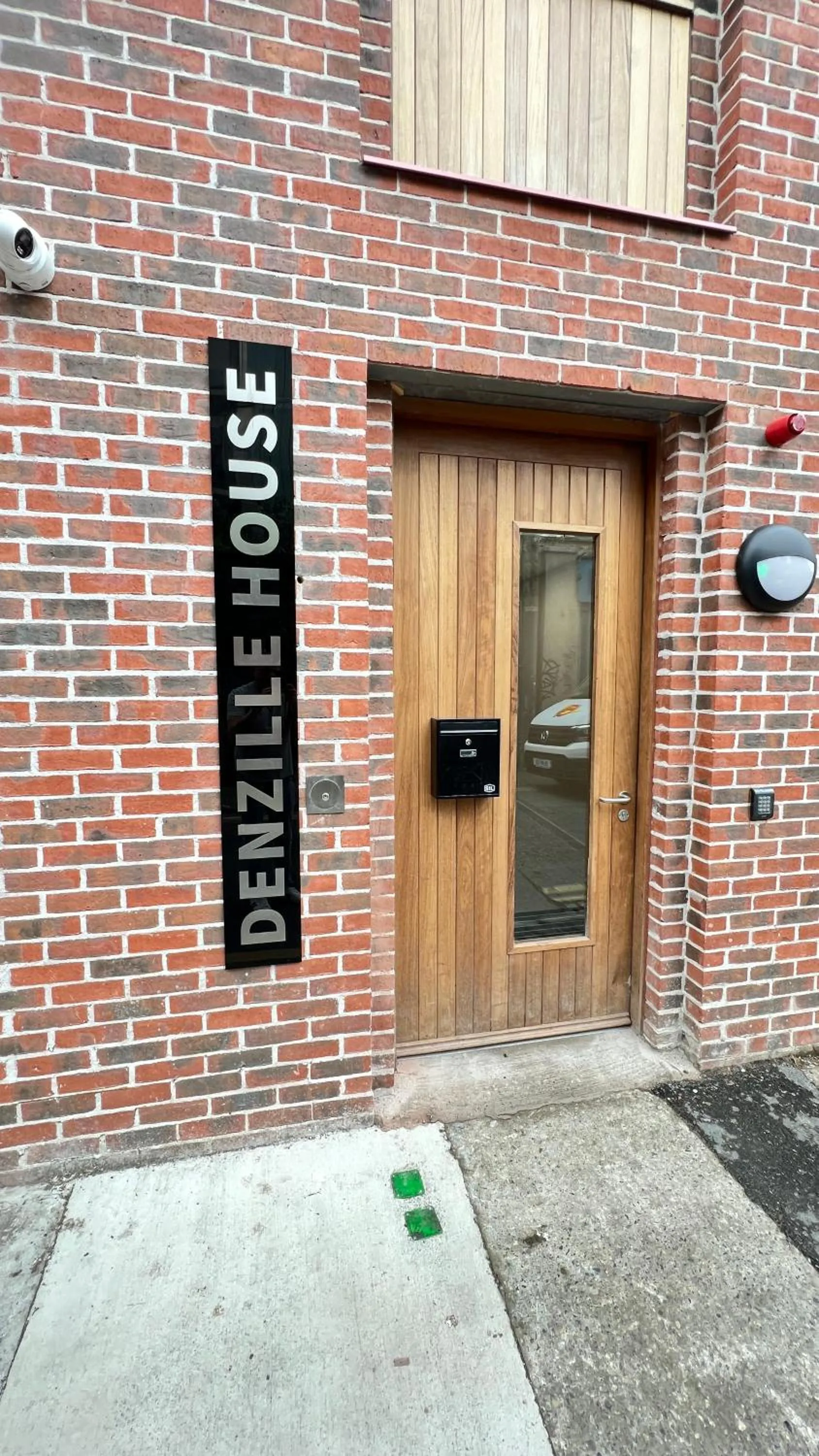 Facade/entrance in Merrion Square Studios