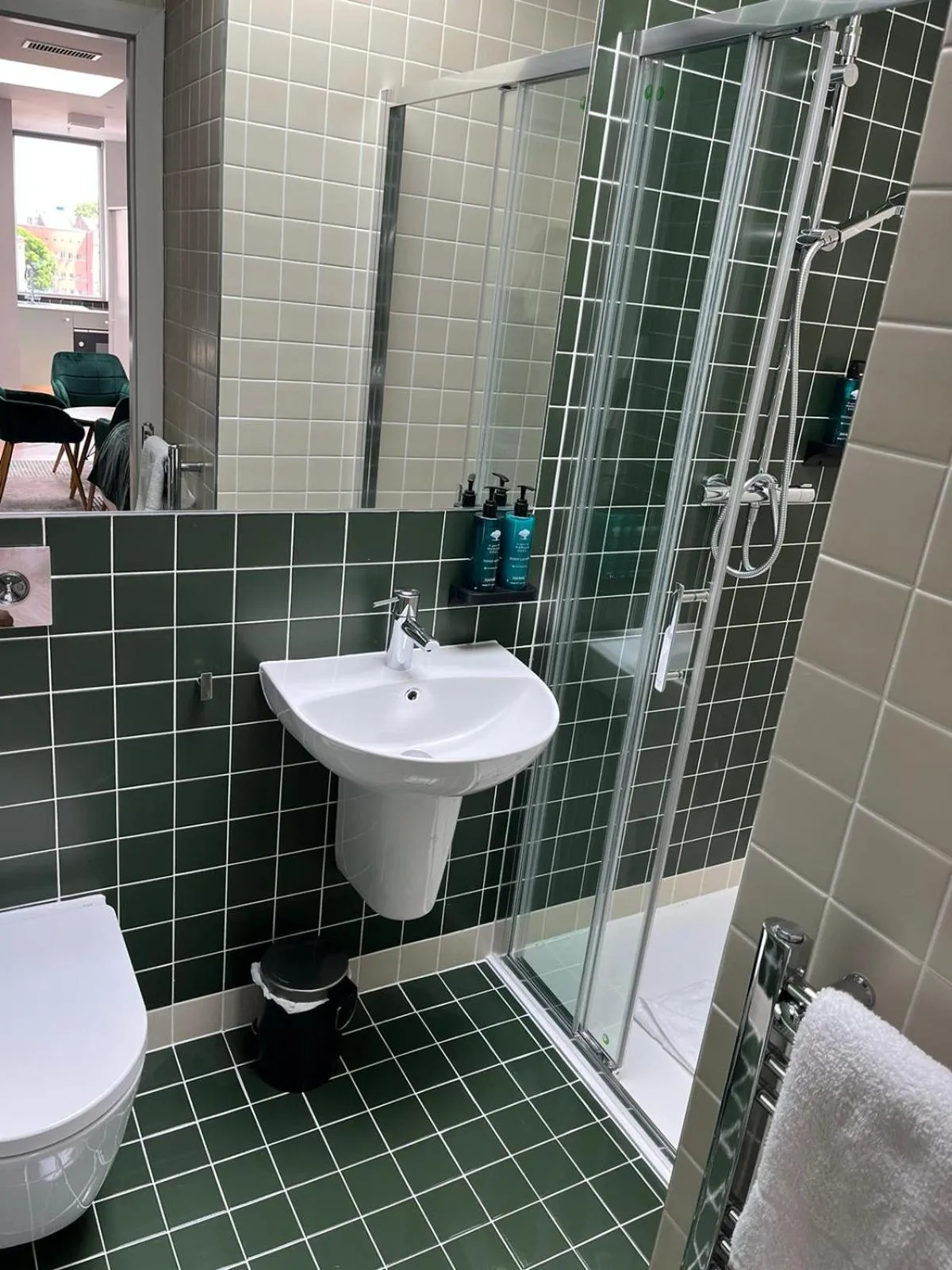 Bathroom in Merrion Square Studios