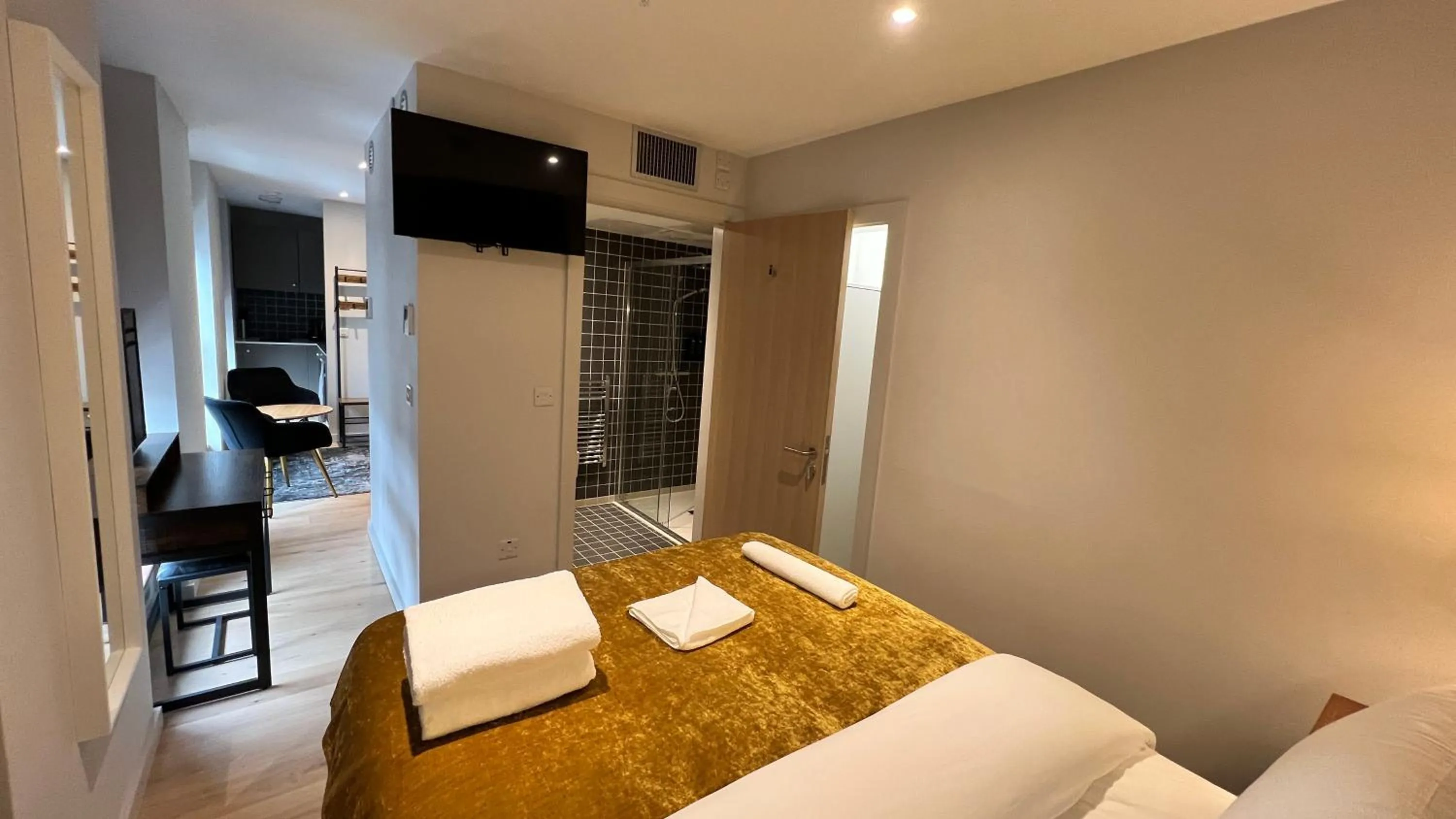 Bedroom, Bed in Merrion Square Studios