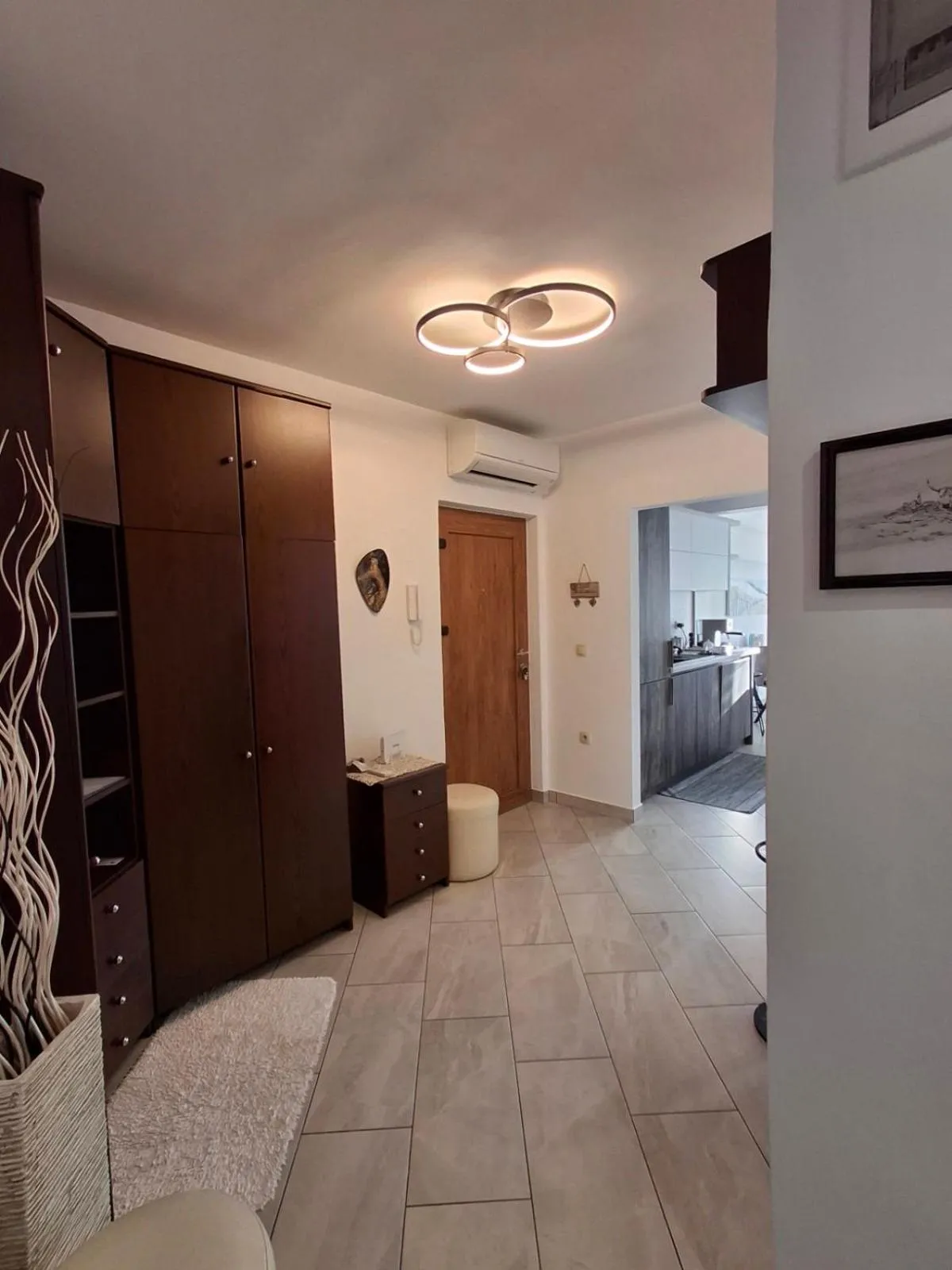 APARTMAN EDDA ****